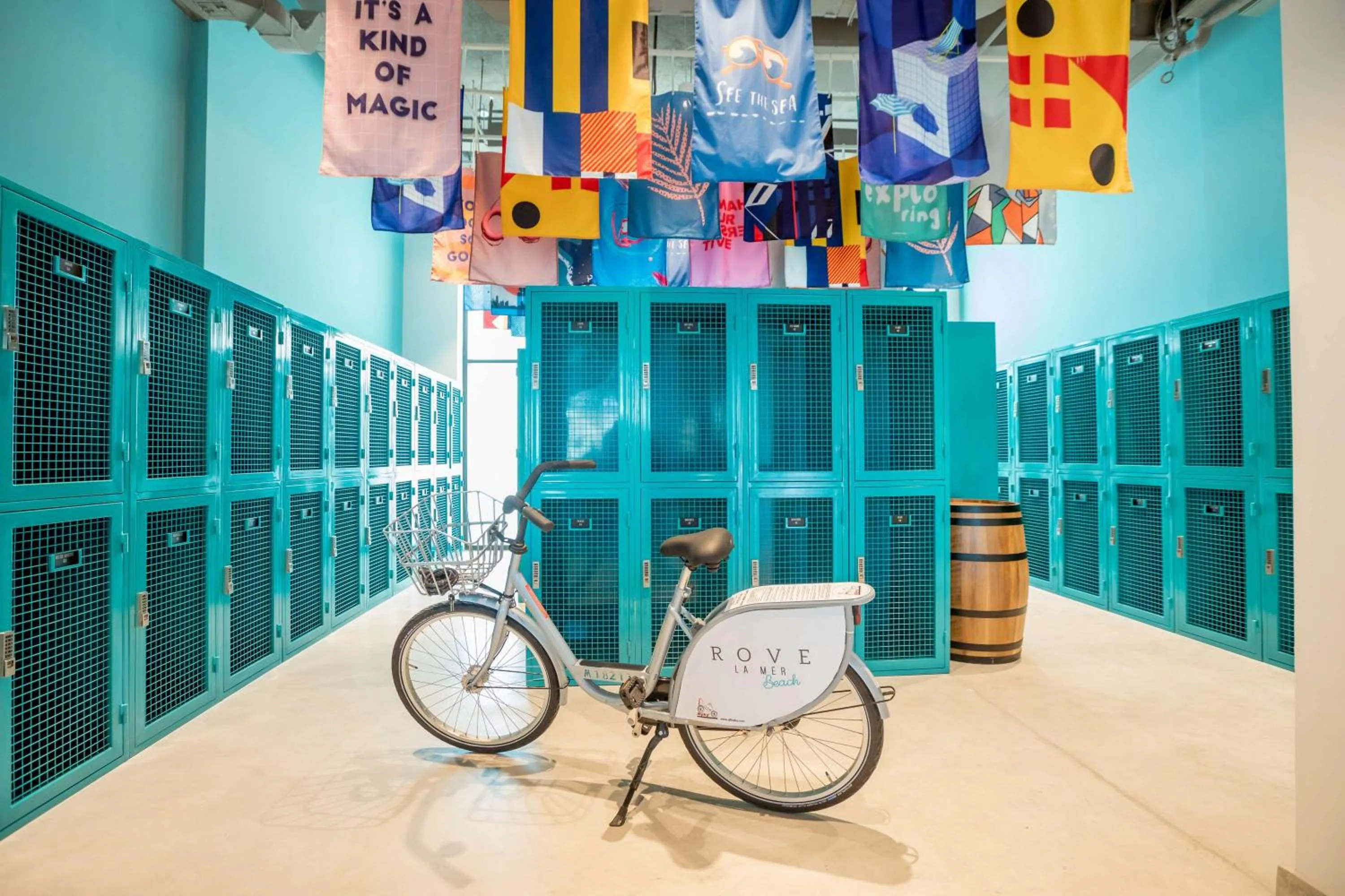 Property building in Rove La Mer Beach, Jumeirah