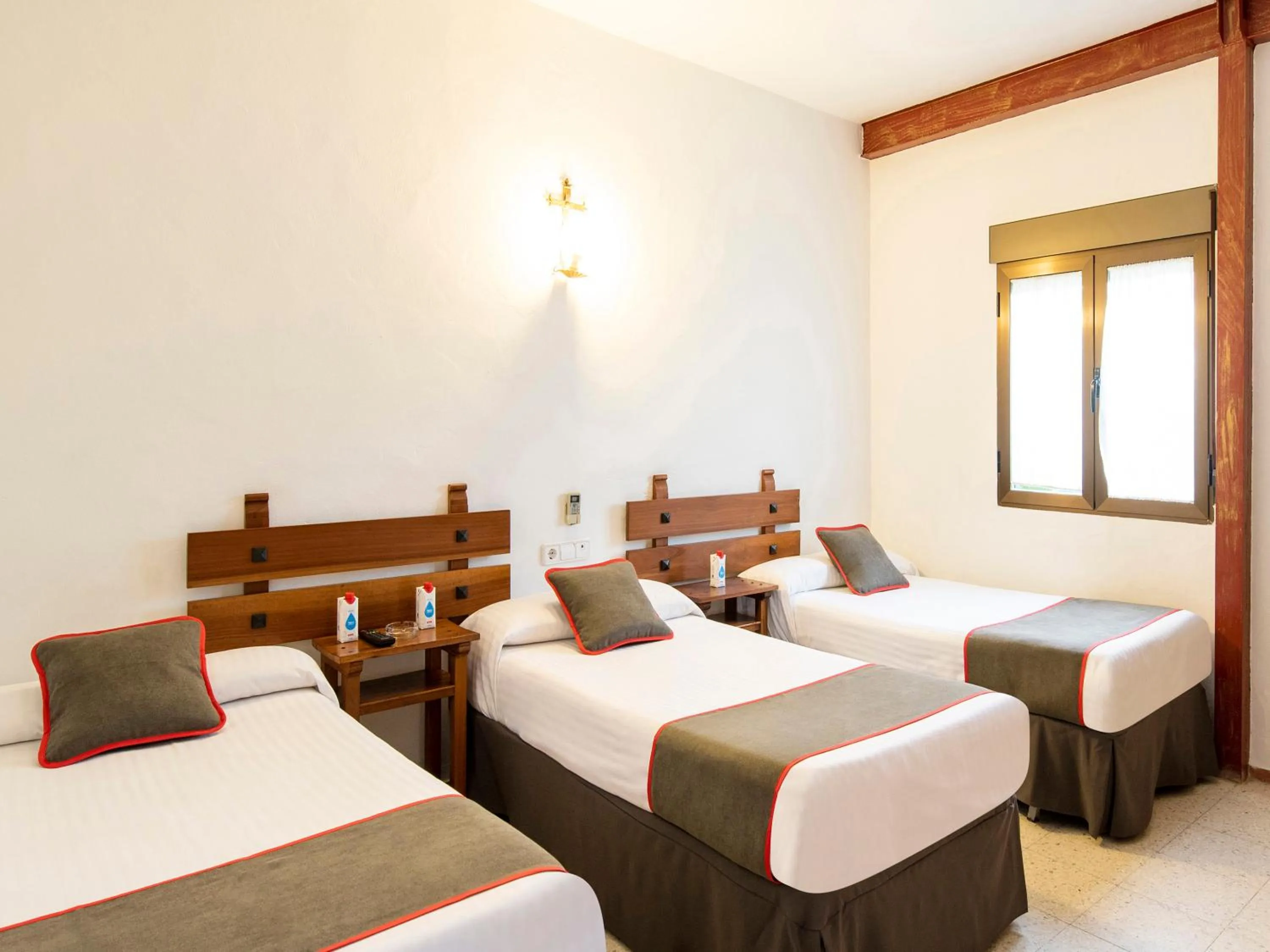 Bed in Hostal Santiago