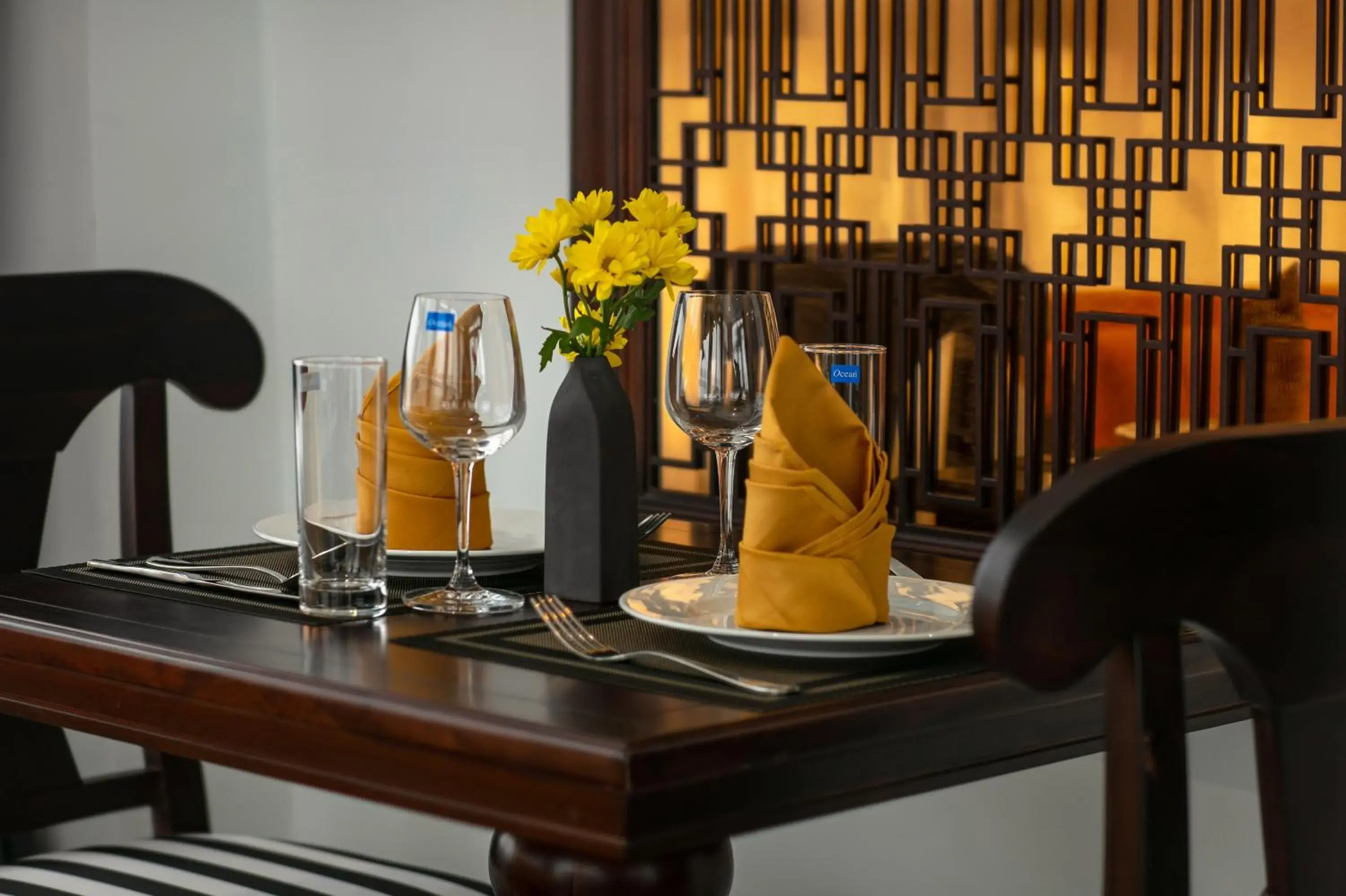 Restaurant/places to eat in Romantique Hotel De Hanoi Restaurant/places to eat in Romantique Hotel De Hanoi