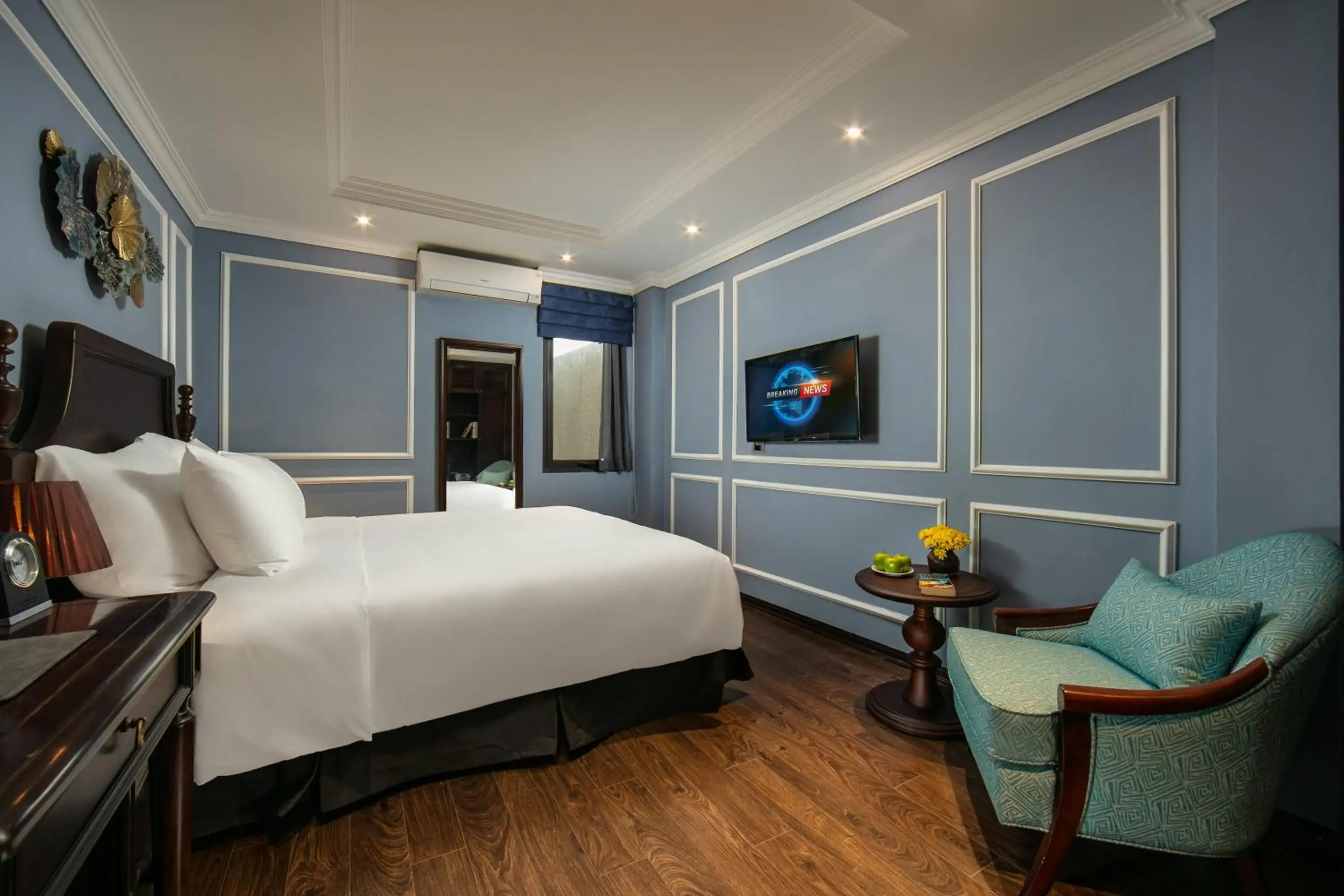 Bed in Romantique Hotel De Hanoi Bed in Romantique Hotel De Hanoi