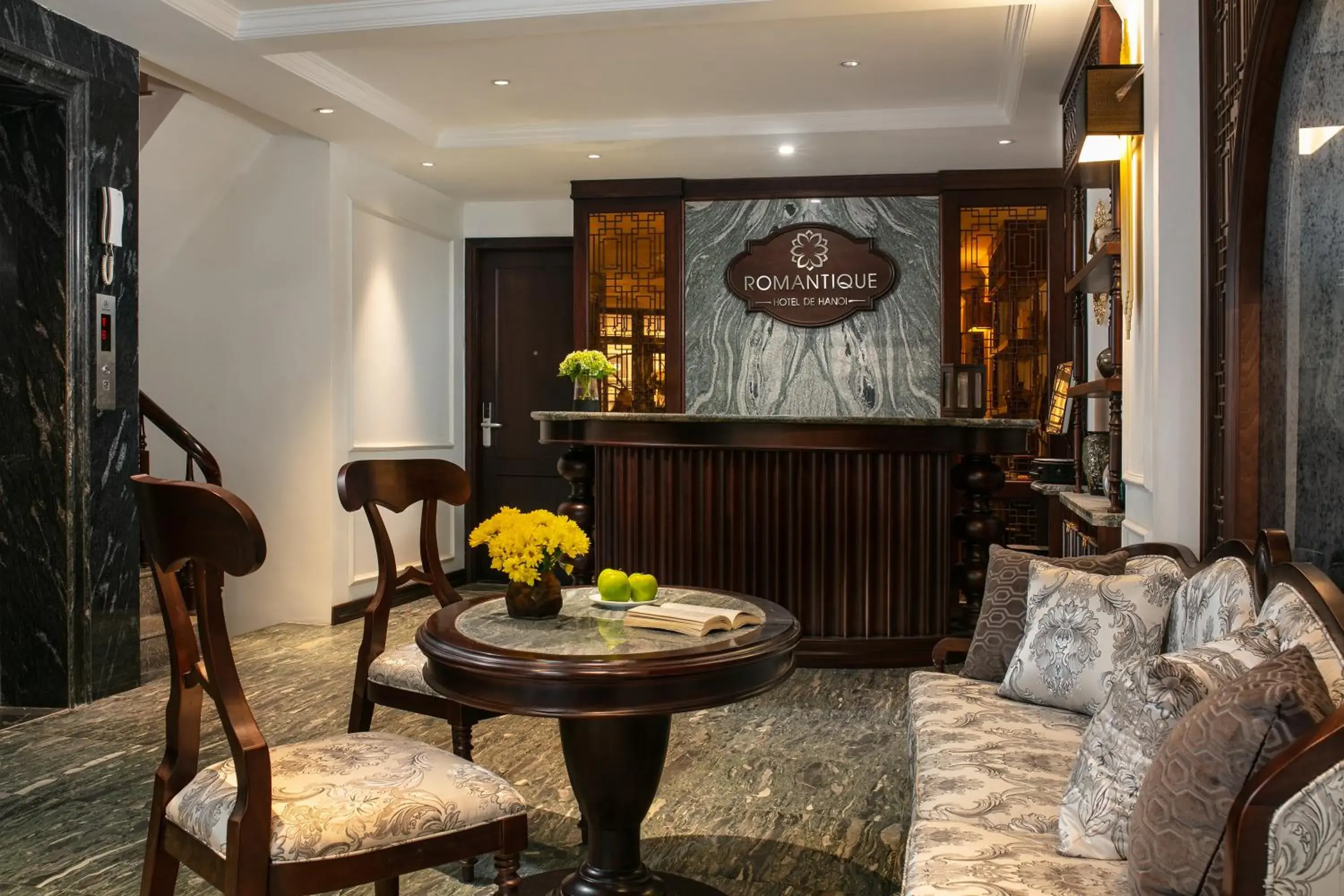 Lobby or reception in Romantique Hotel De Hanoi Lobby or reception in Romantique Hotel De Hanoi