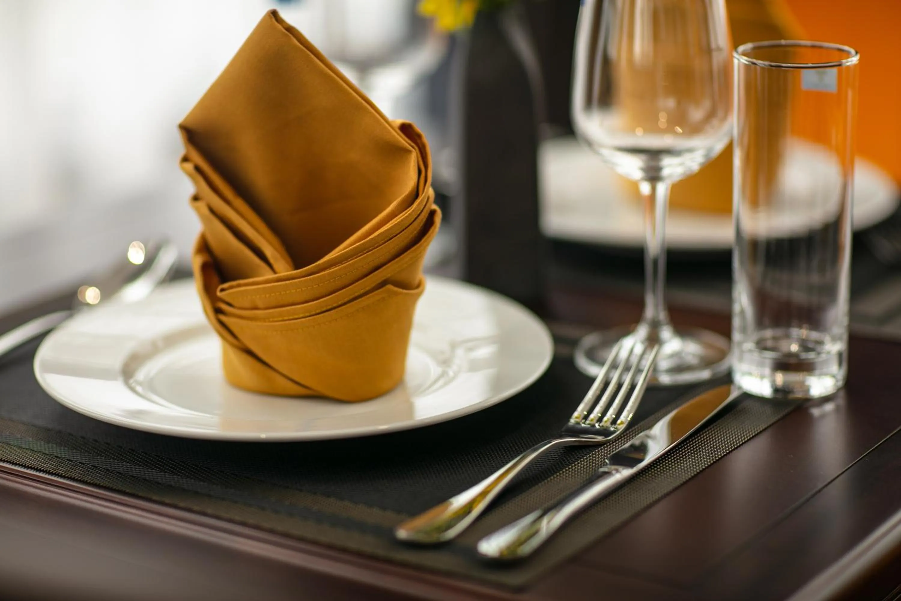 Restaurant/places to eat in Romantique Hotel De Hanoi