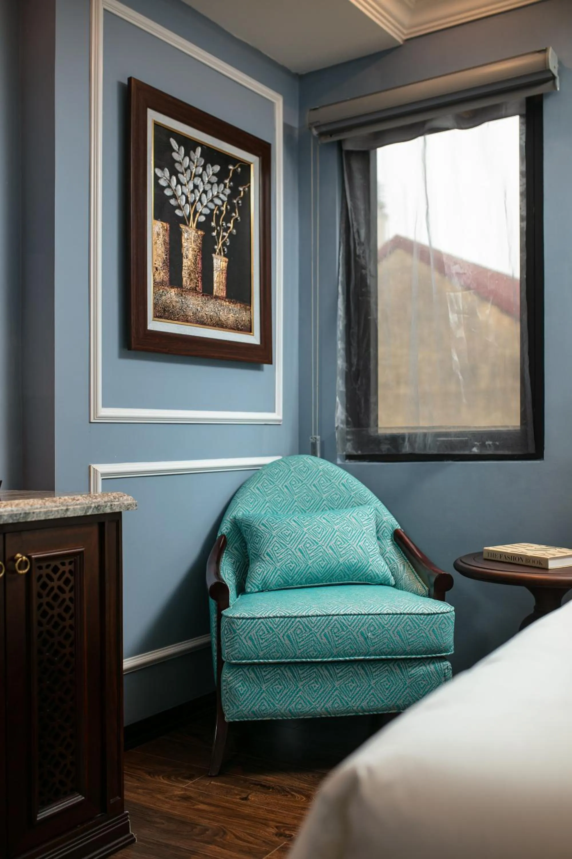 Seating area, Bed in Romantique Hotel De Hanoi