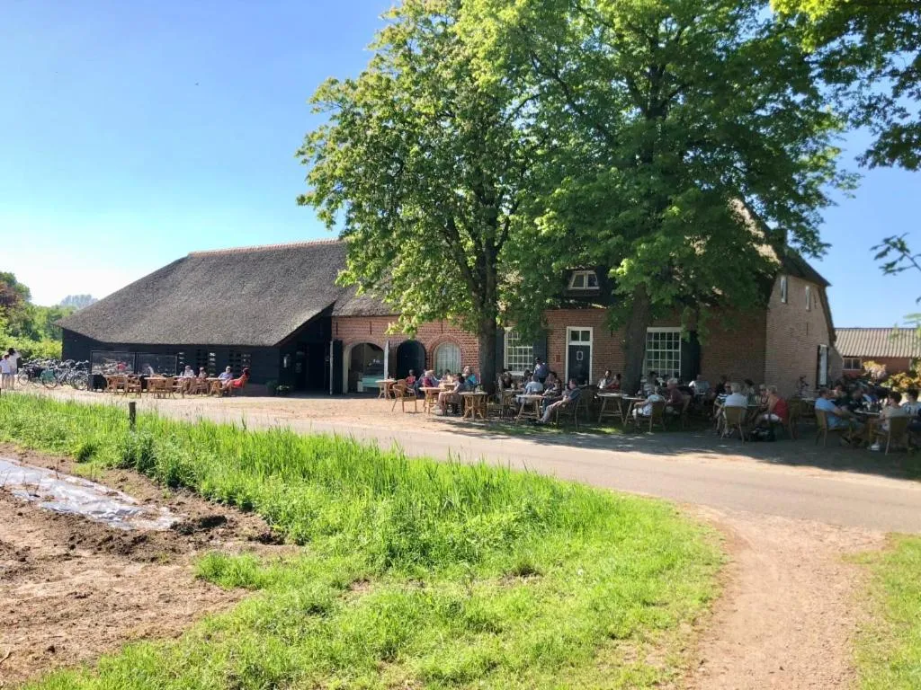 Alcoholic drinks in B&B 't Mjeels Pierke