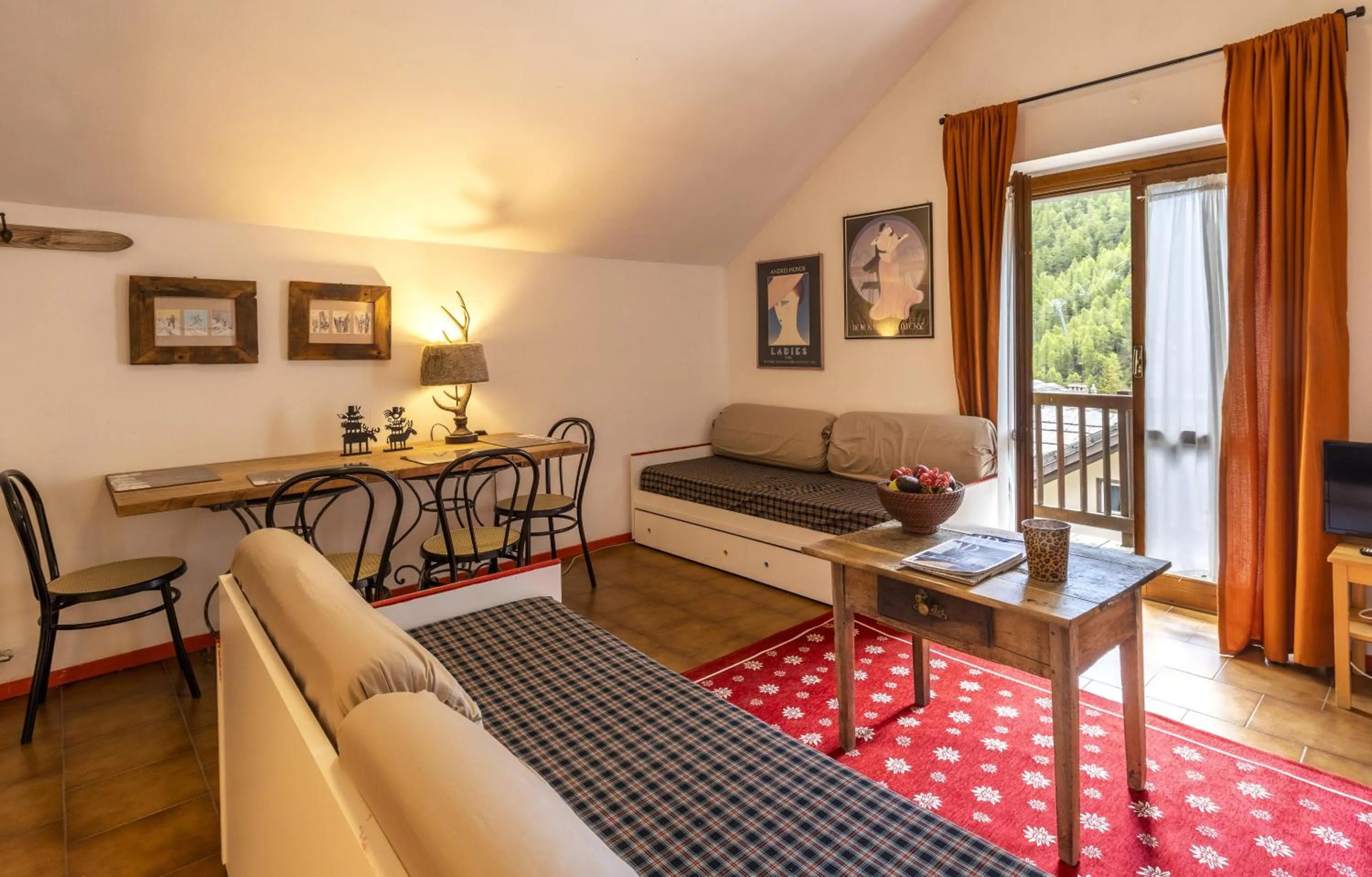 Living room in Aparthotel Claviere