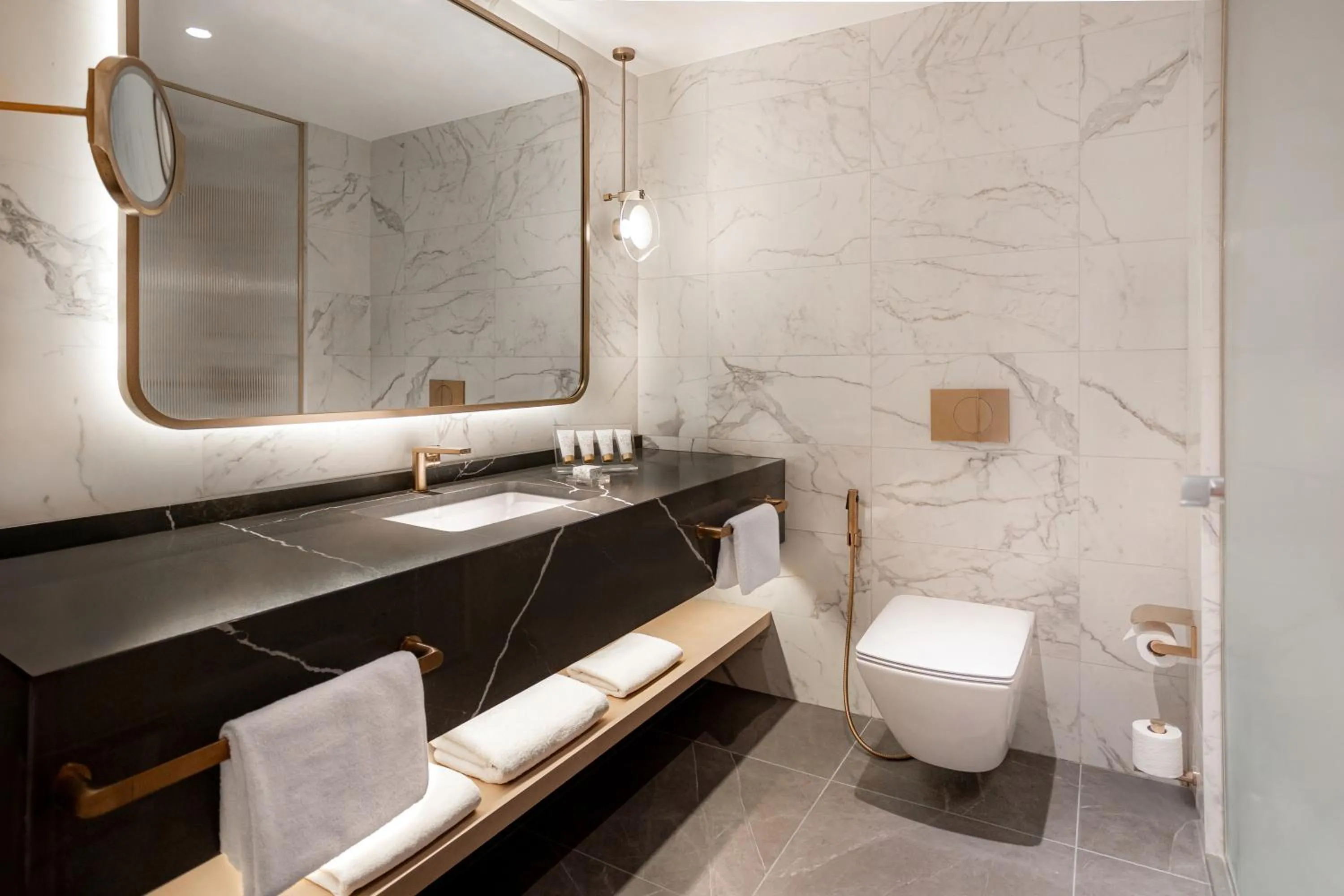 Shower in Signia by Hilton