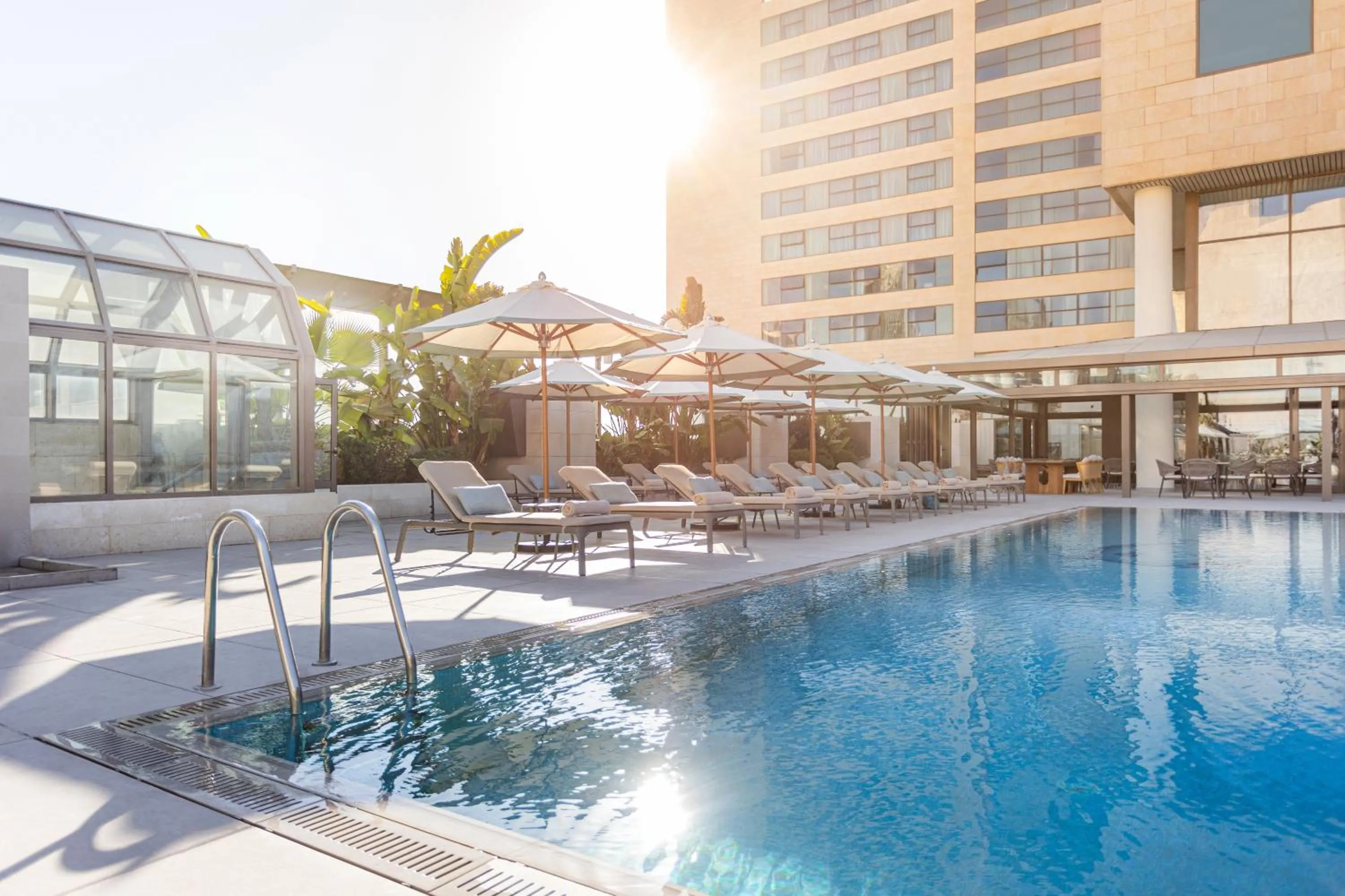 Restaurant/places to eat in Signia by Hilton