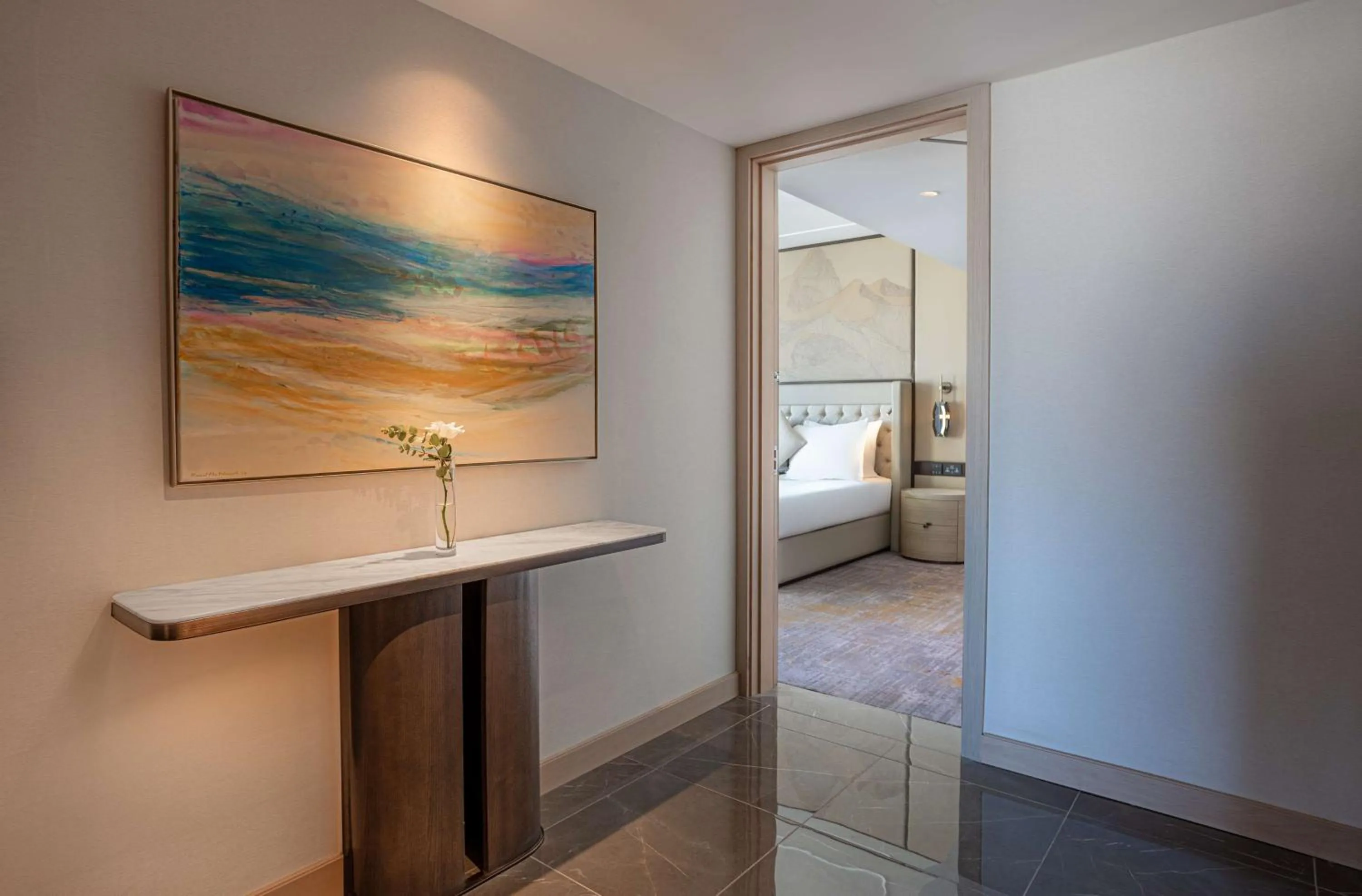 Photo of the whole room, Bed in Kempinski Hotel Amman