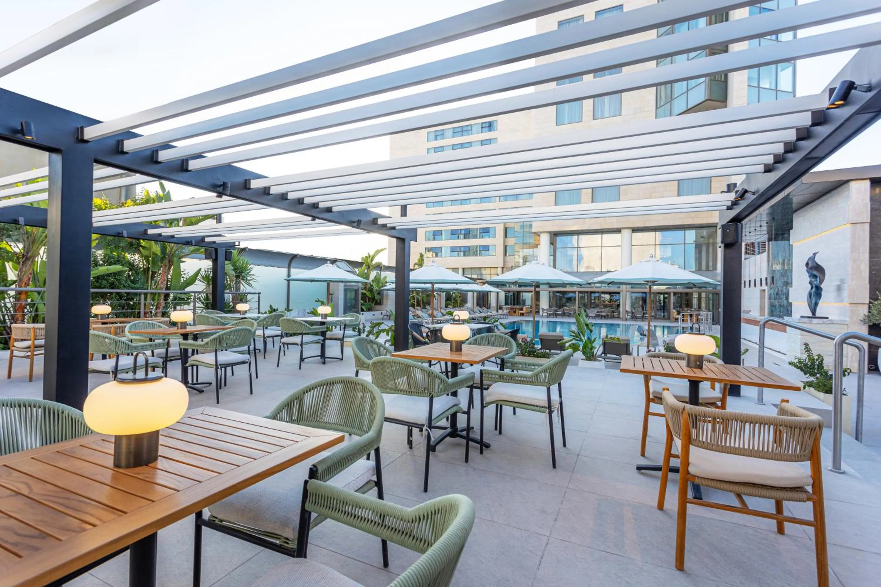 Restaurant/places to eat in Signia by Hilton