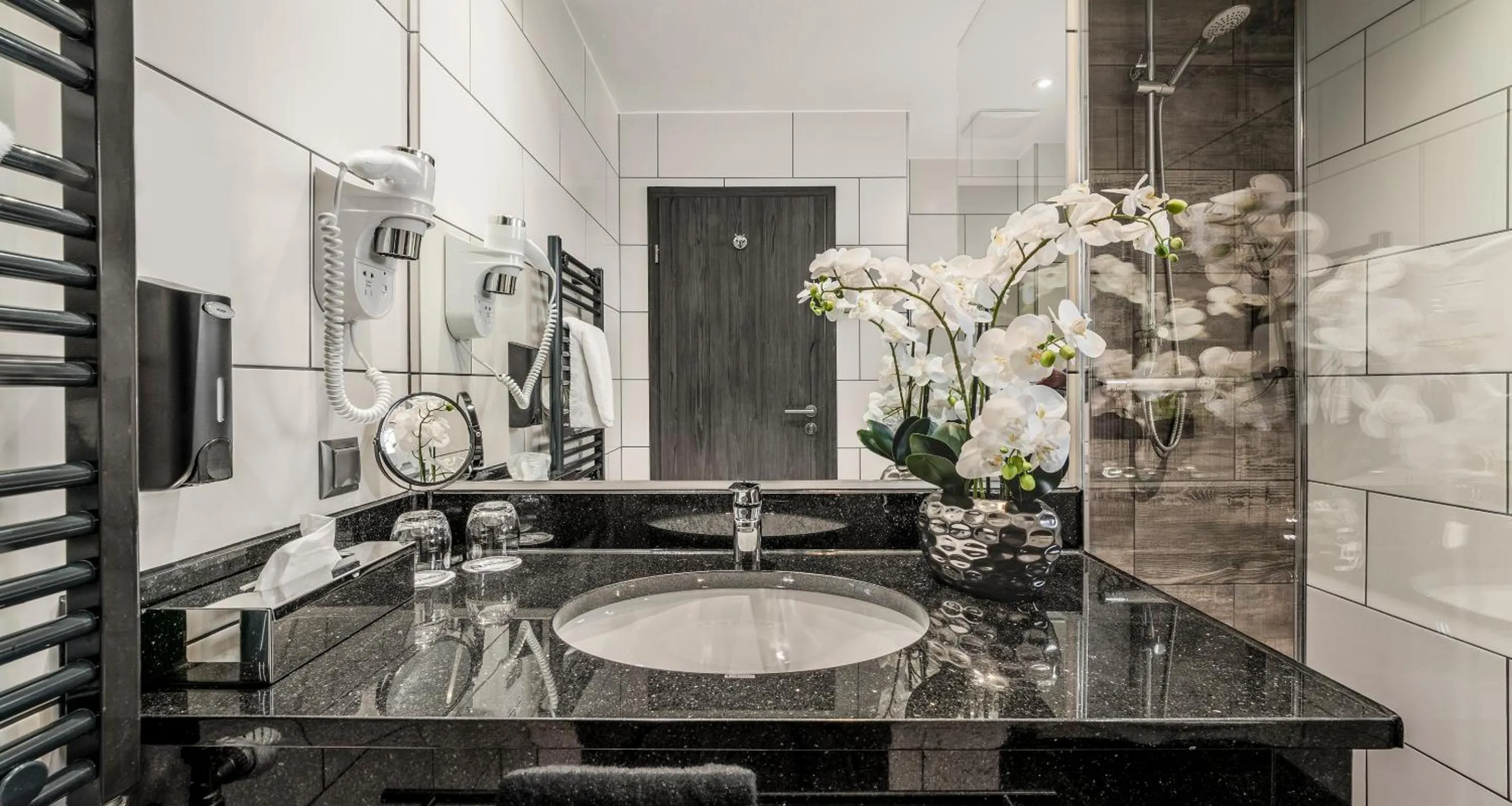 Shower in PLAZA INN Heilbronn