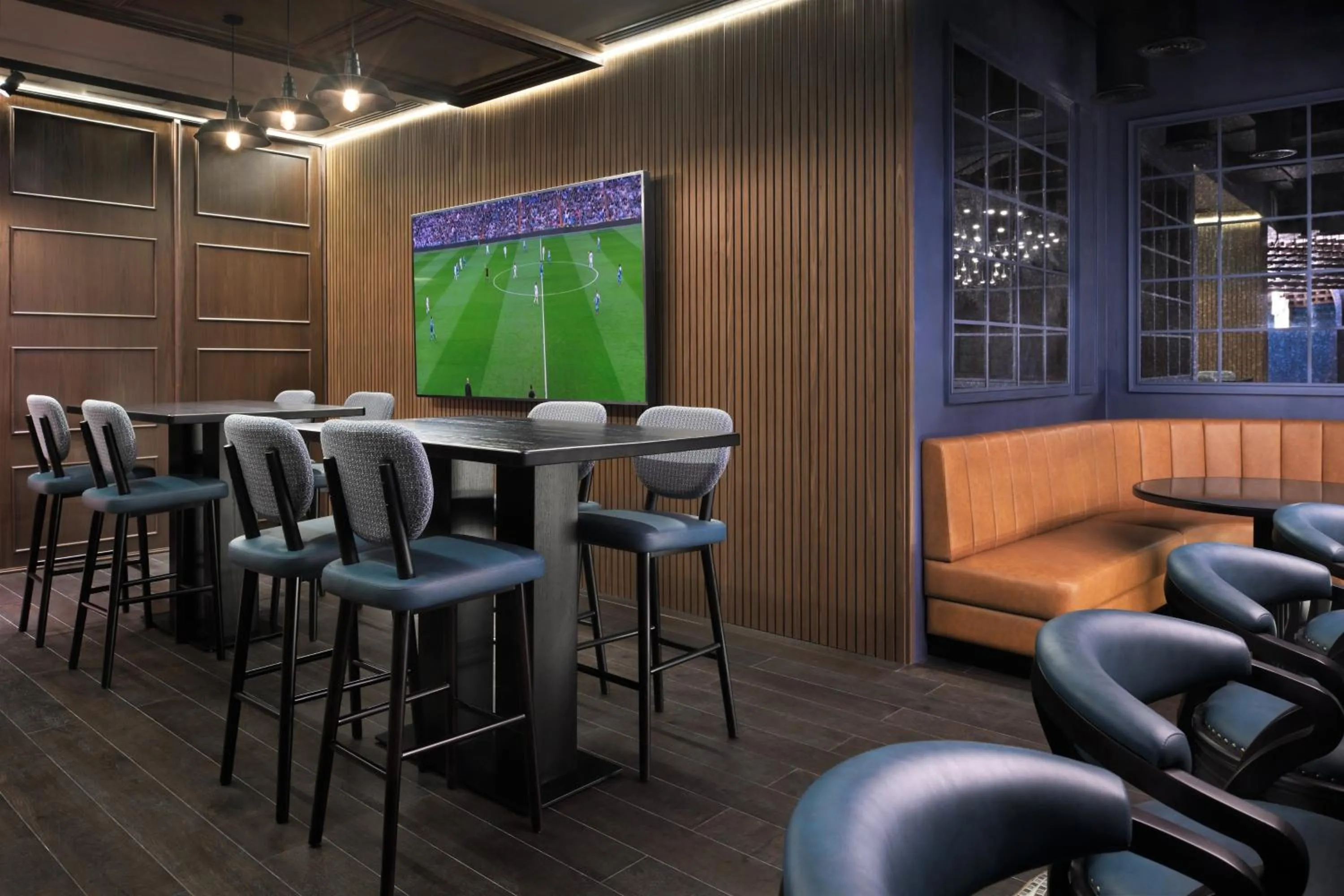 Restaurant/places to eat in Holiday Inn Express Dubai Internet City by IHG