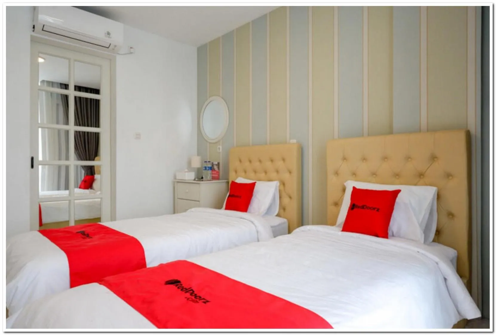 Bed in RedDoorz Plus @ Madukoro Raya Semarang