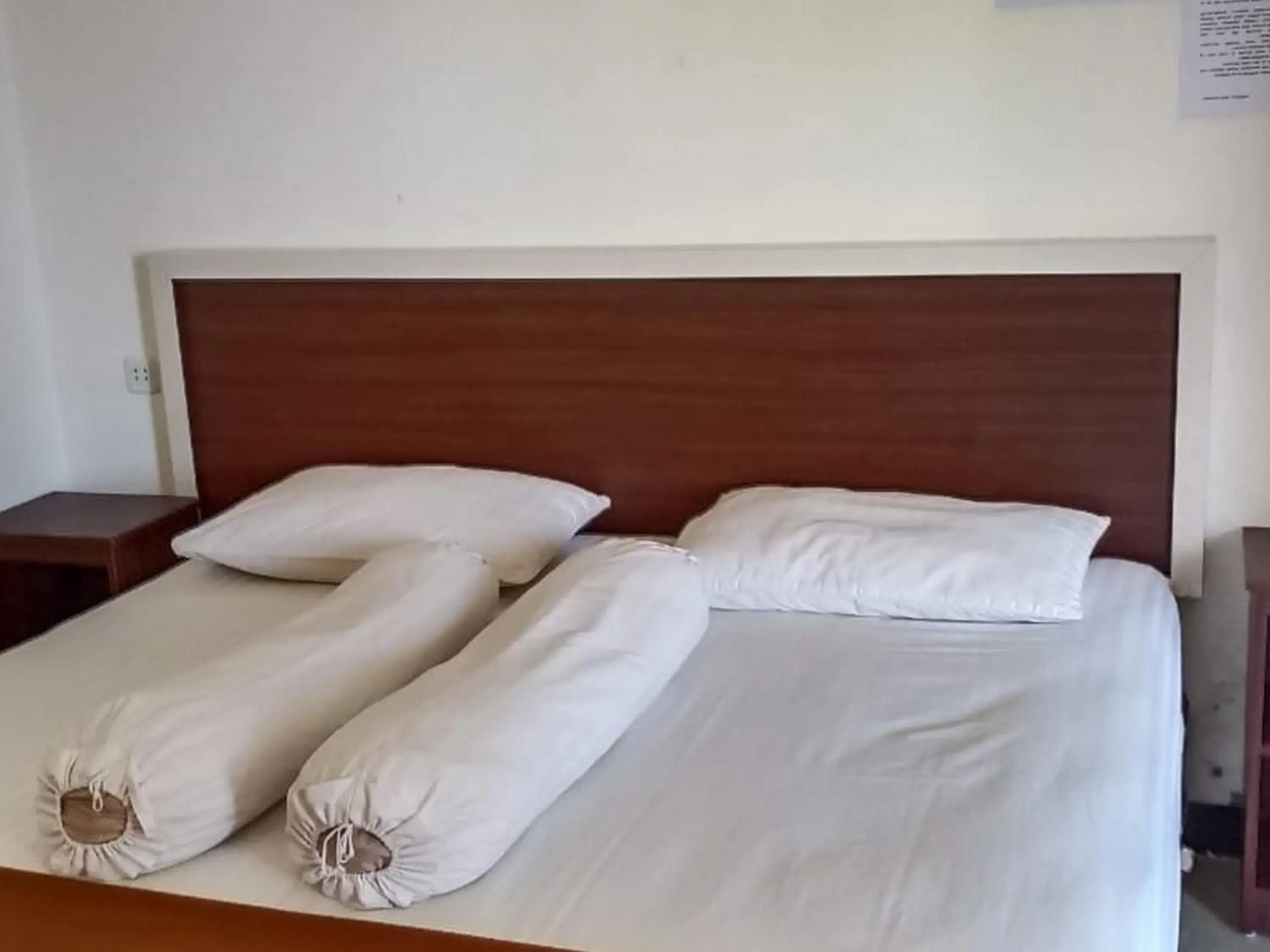 Family Room in Fidelia Homestay Palu Mitra RedDoorz Family Room in Fidelia Homestay Palu Mitra RedDoorz