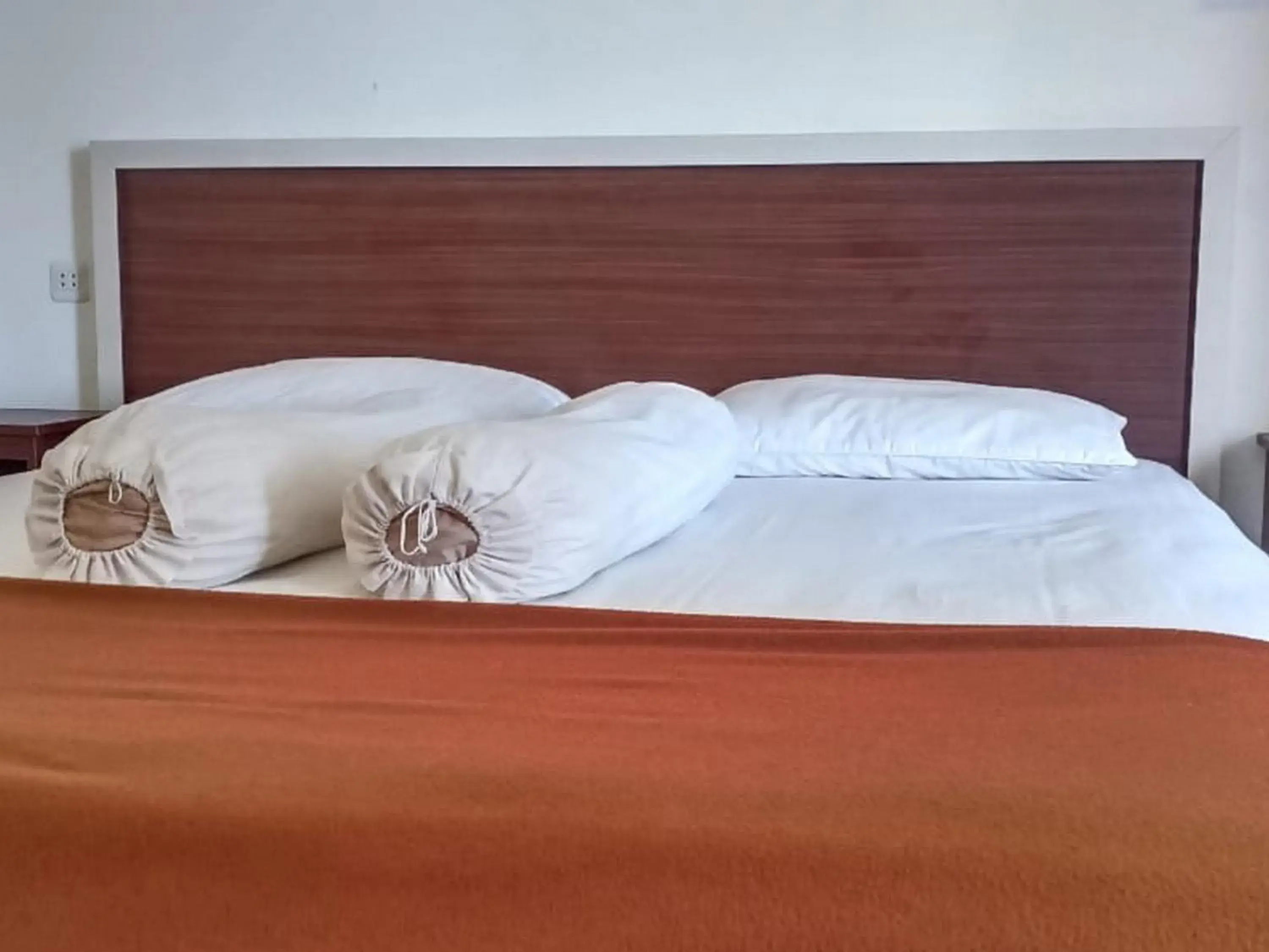 Bed in Fidelia Homestay Palu Mitra RedDoorz Bed in Fidelia Homestay Palu Mitra RedDoorz