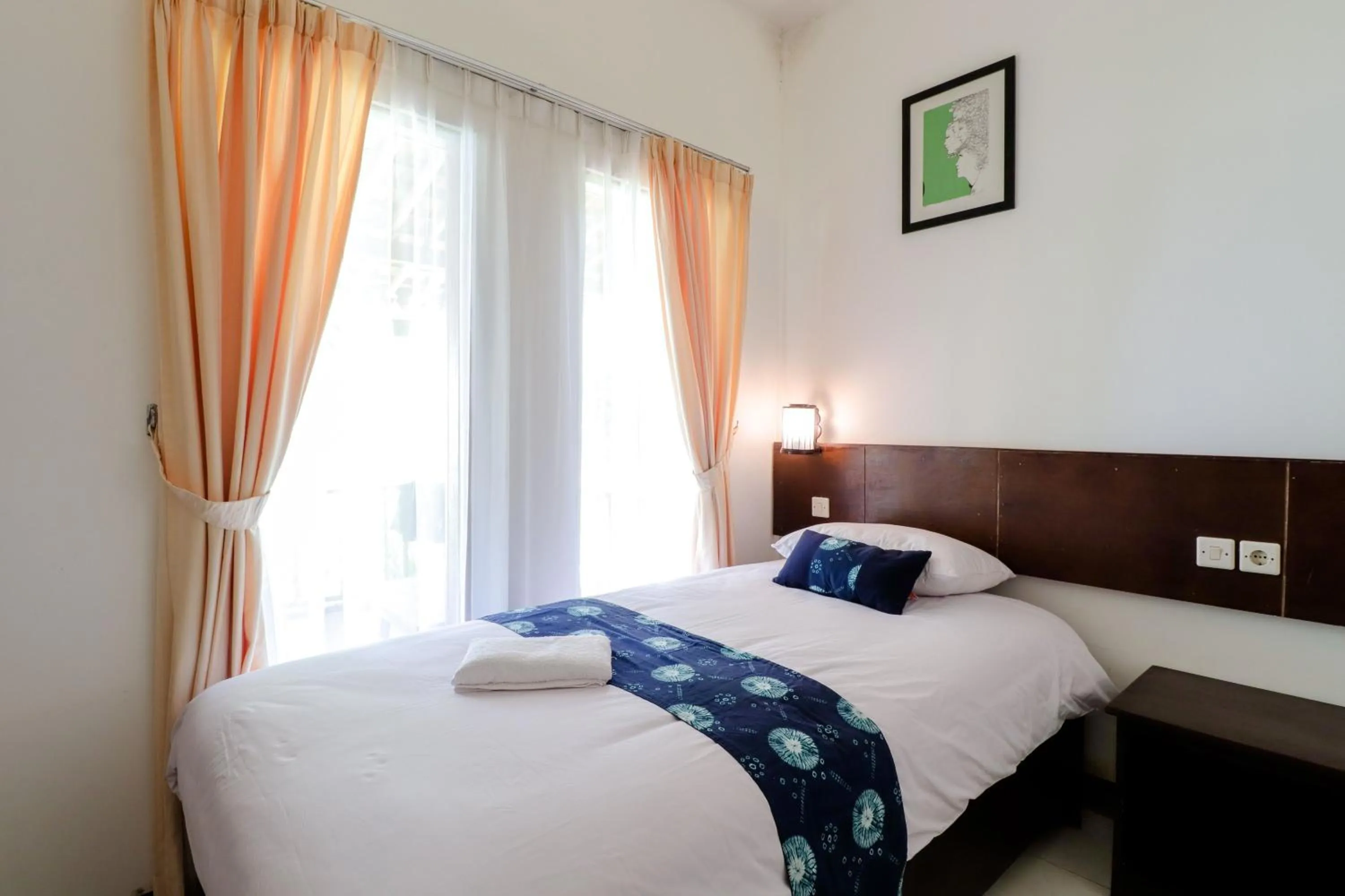 Bedroom, Bed in Balkondes Kenalan