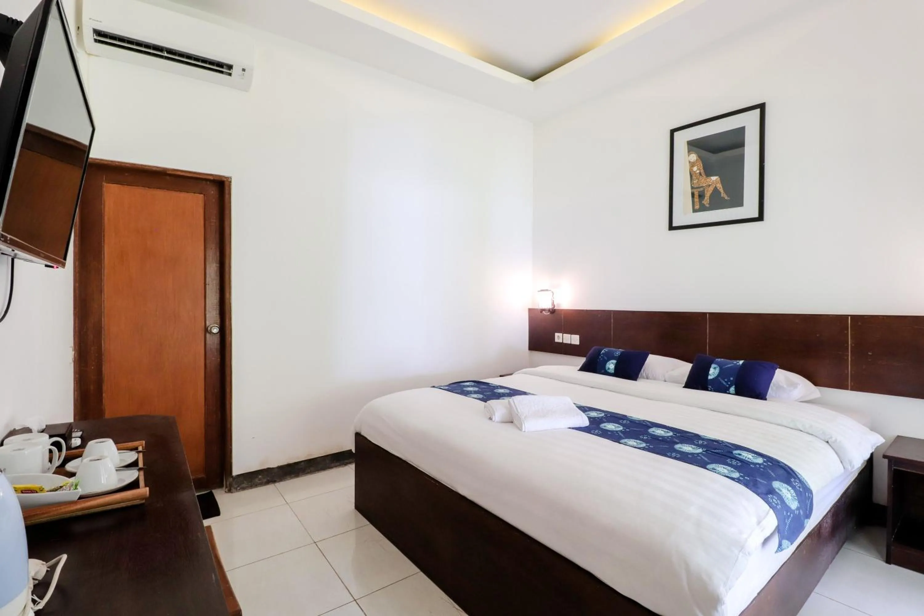 Bedroom, Bed in Balkondes Kenalan