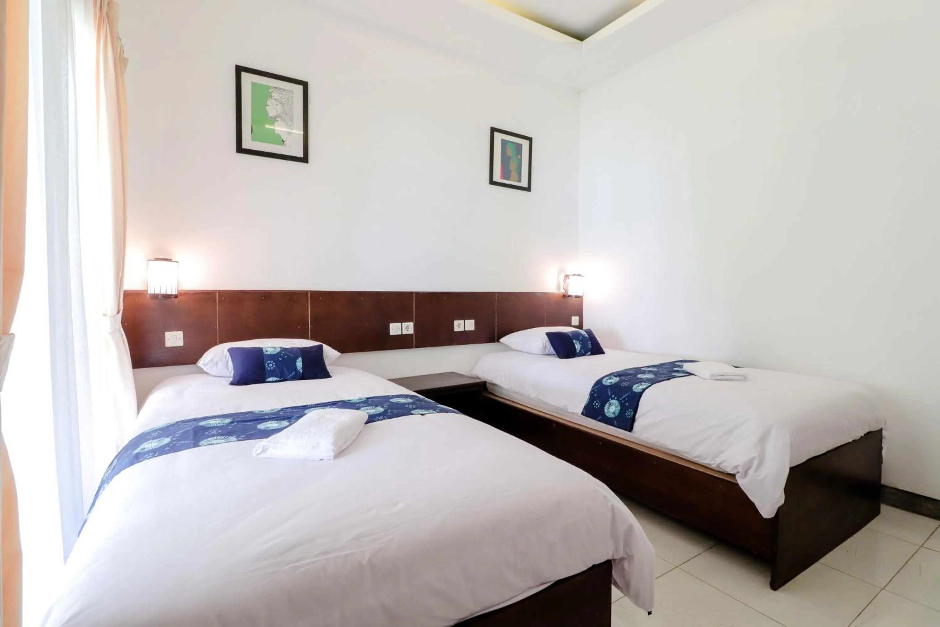 Bedroom, Bed in Balkondes Kenalan