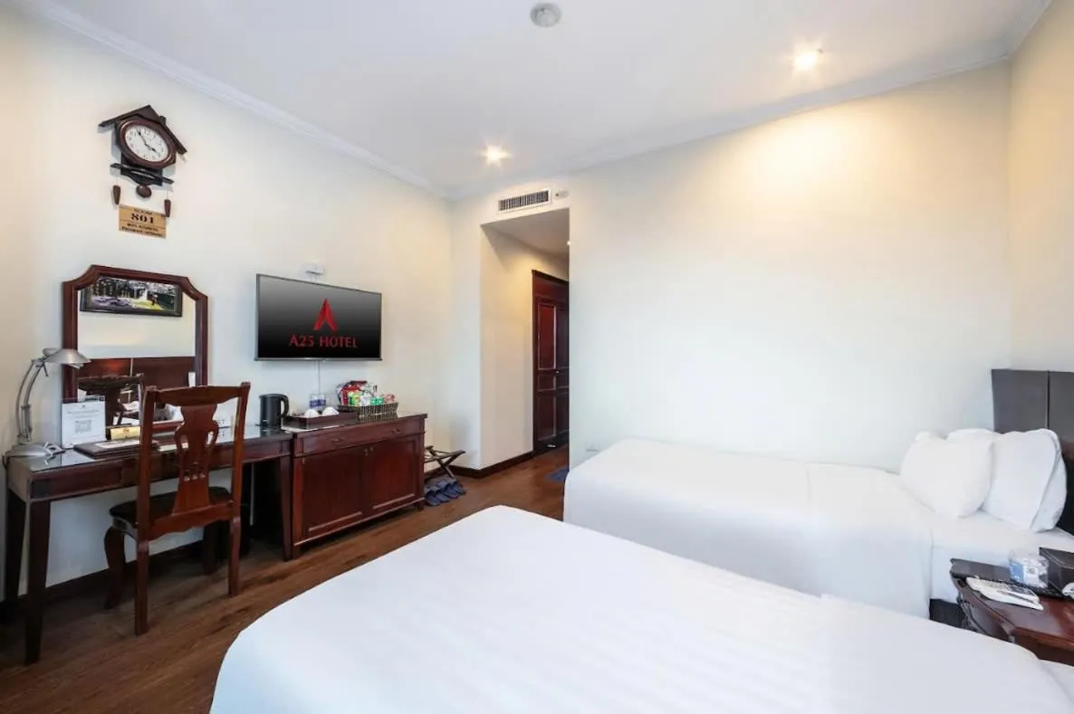 Bed in A25 Hotel - 15 Trần Quốc Toản