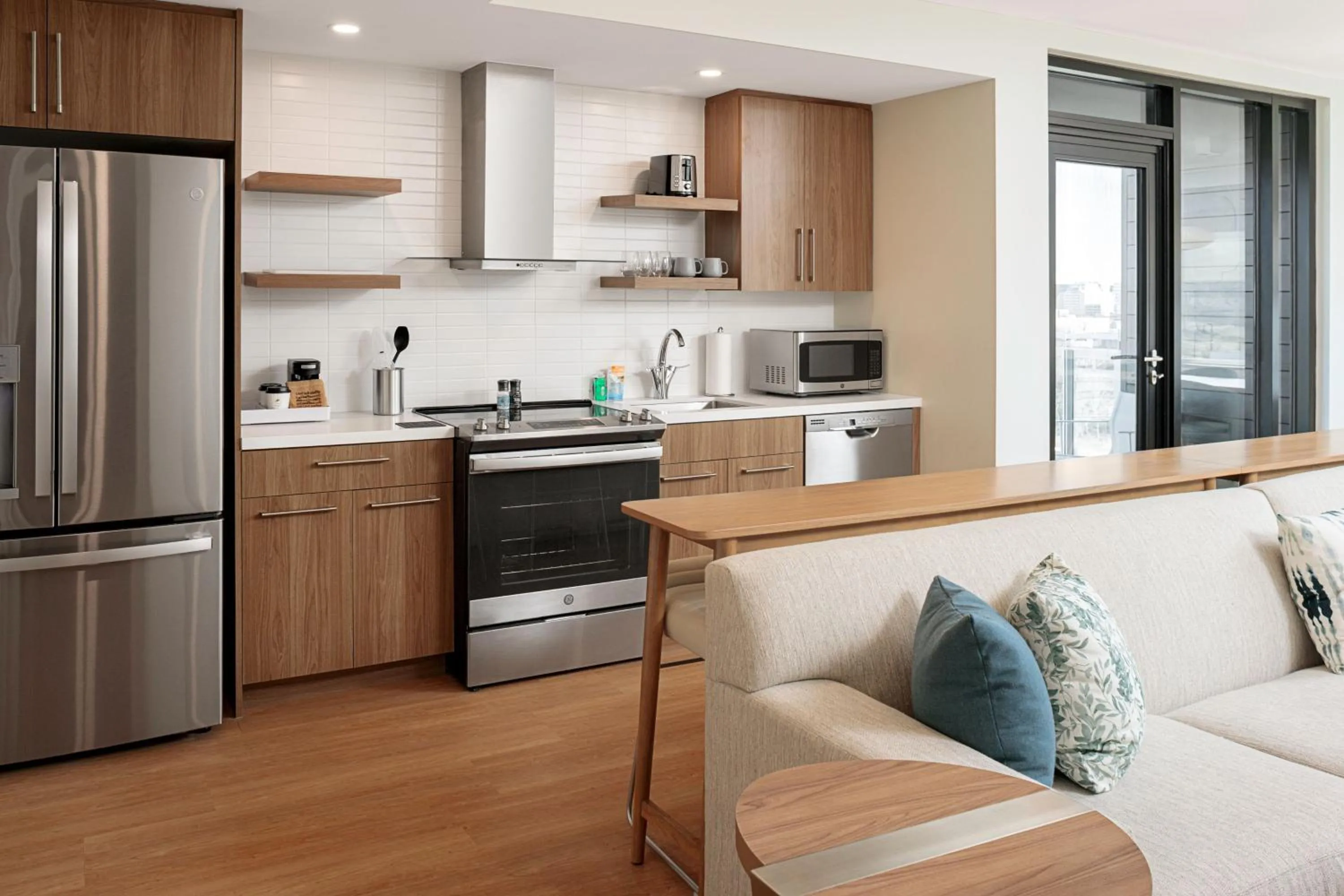 Kitchen or kitchenette in Element Nashville Vanderbilt West End