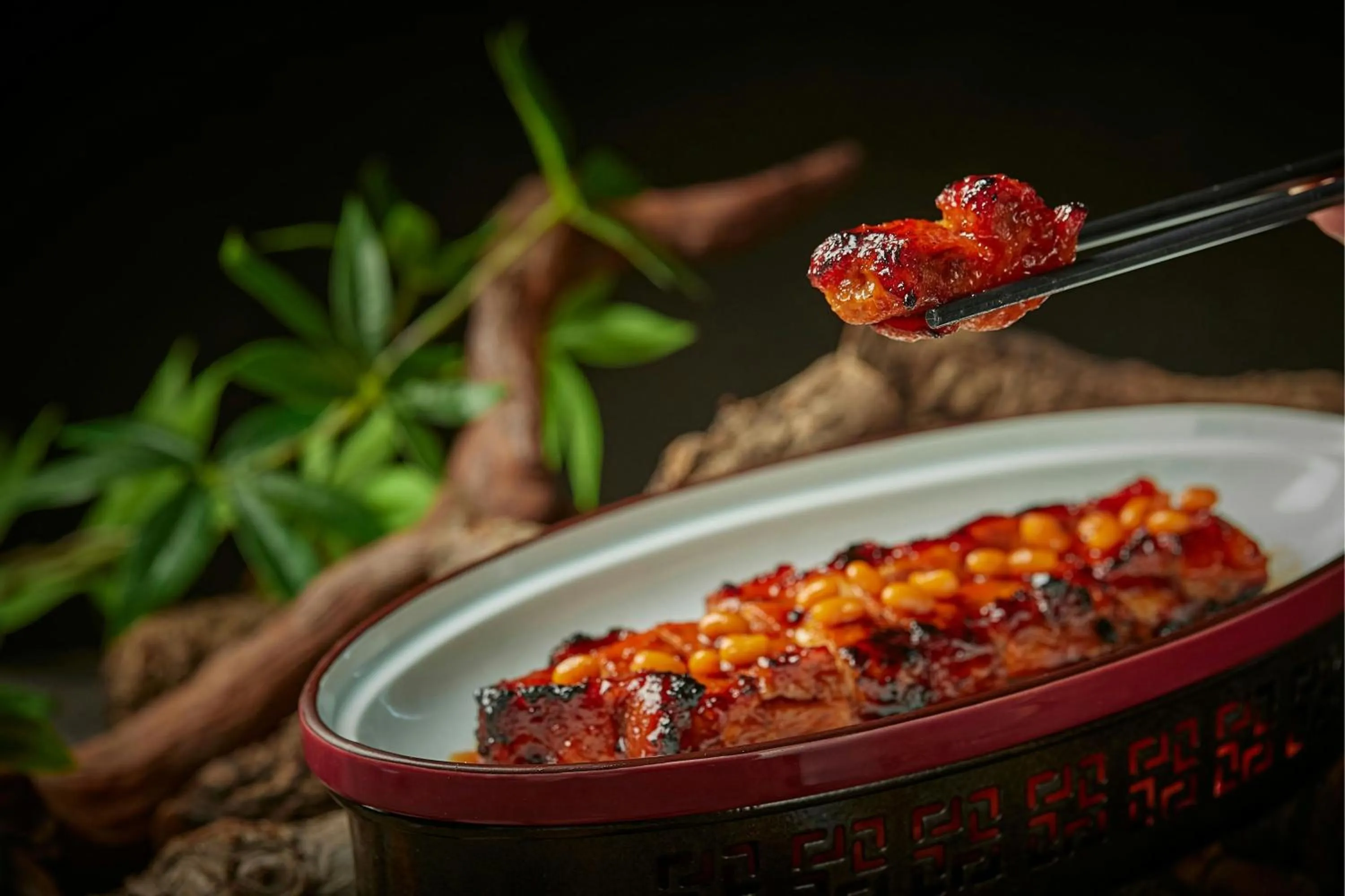 Lounge or bar in Sheraton Hong Kong Tung Chung Hotel