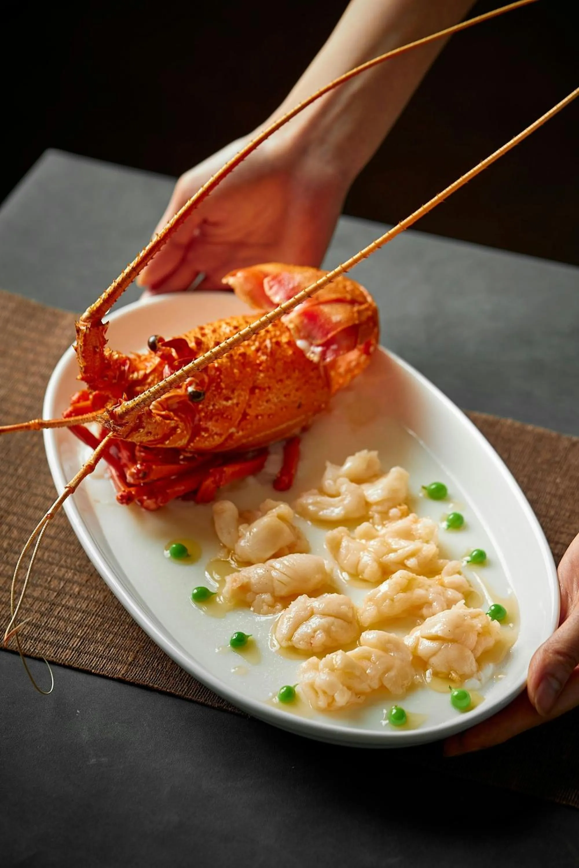 Restaurant/places to eat in Sheraton Hong Kong Tung Chung Hotel