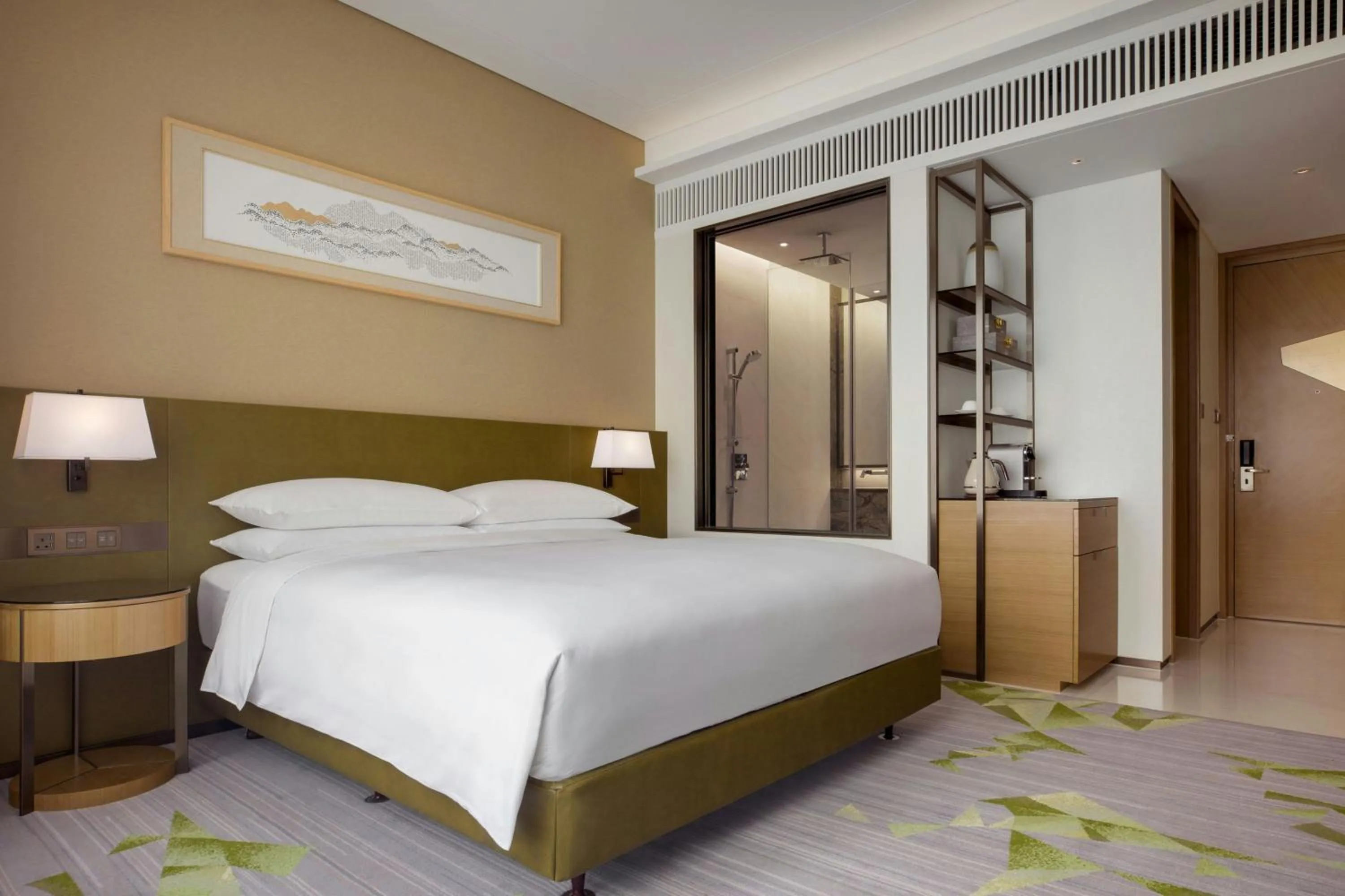 Photo of the whole room, Bed in Sheraton Hong Kong Tung Chung Hotel