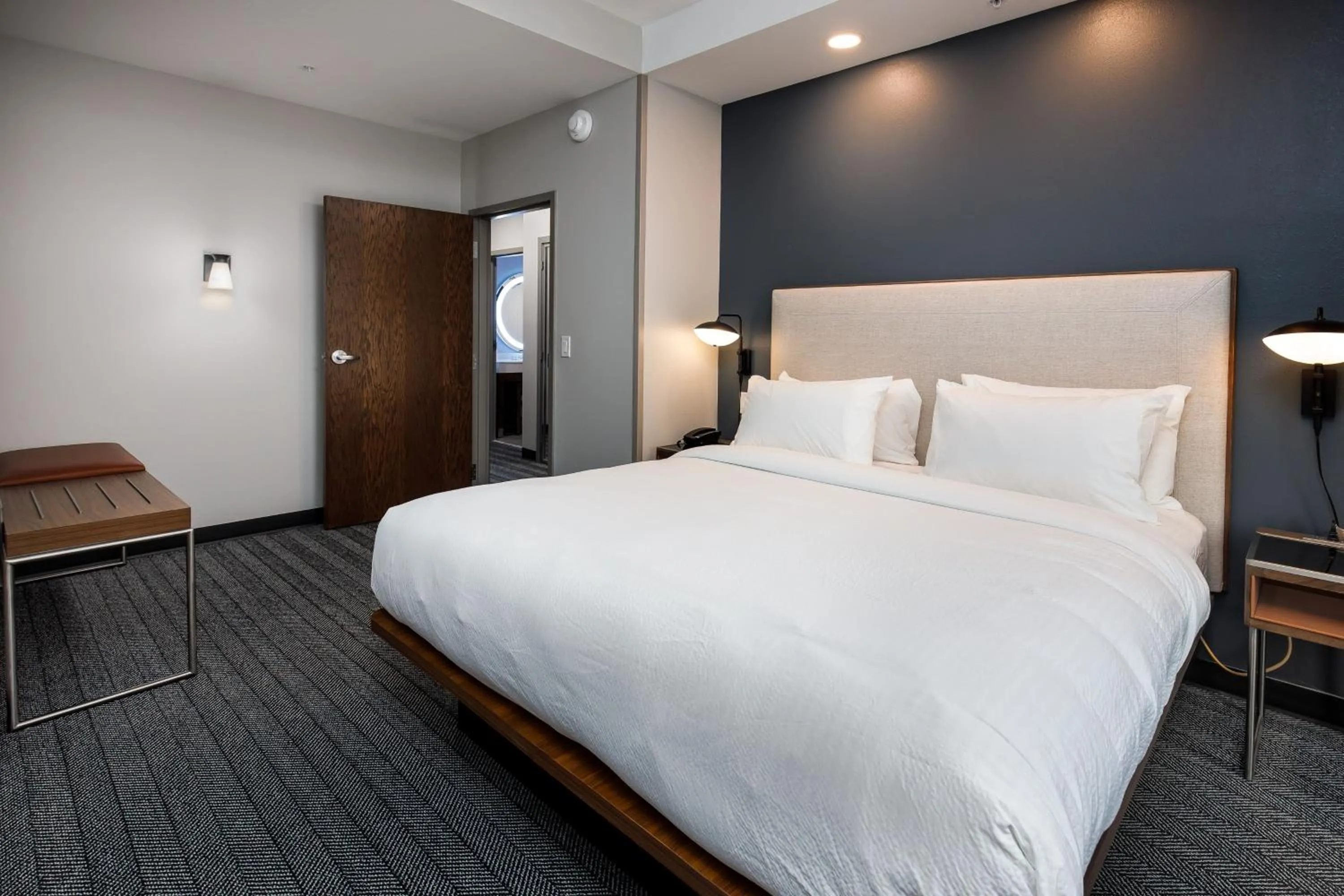 Photo of the whole room, Bed in Courtyard by Marriott Pensacola I-10 West