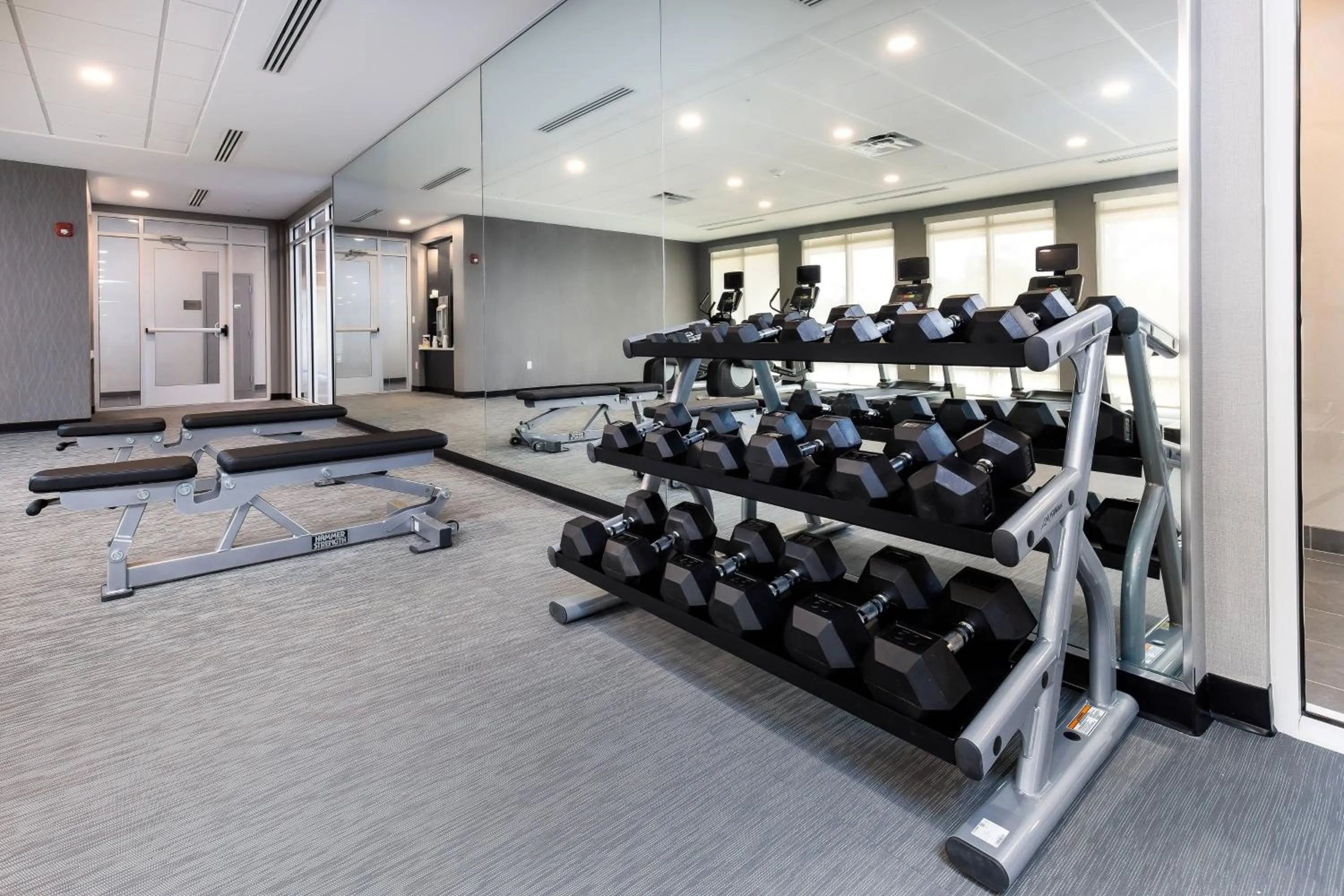 Fitness centre/facilities in Courtyard by Marriott Pensacola I-10 West