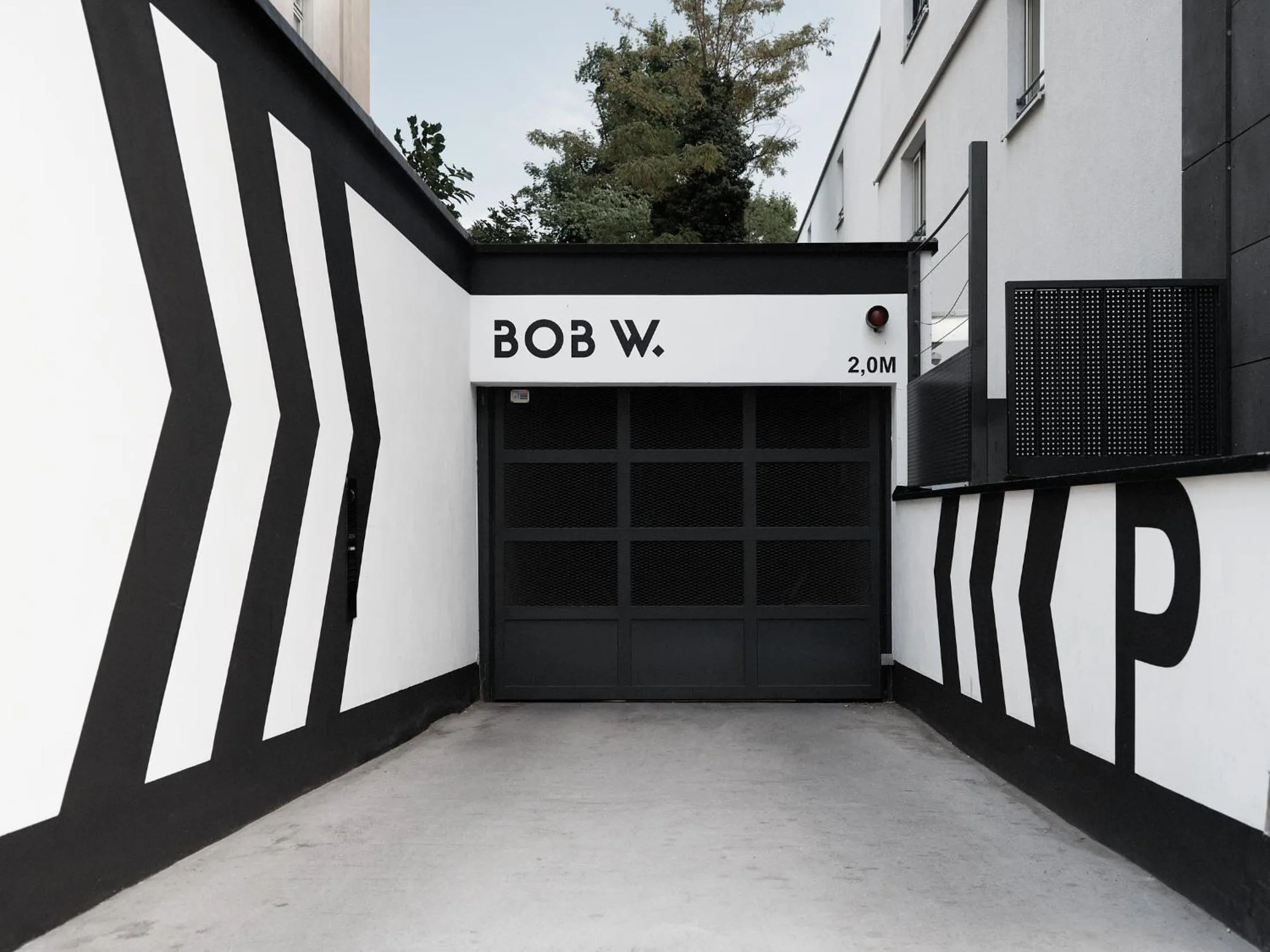 Parking in Bob W Münchner Freiheit