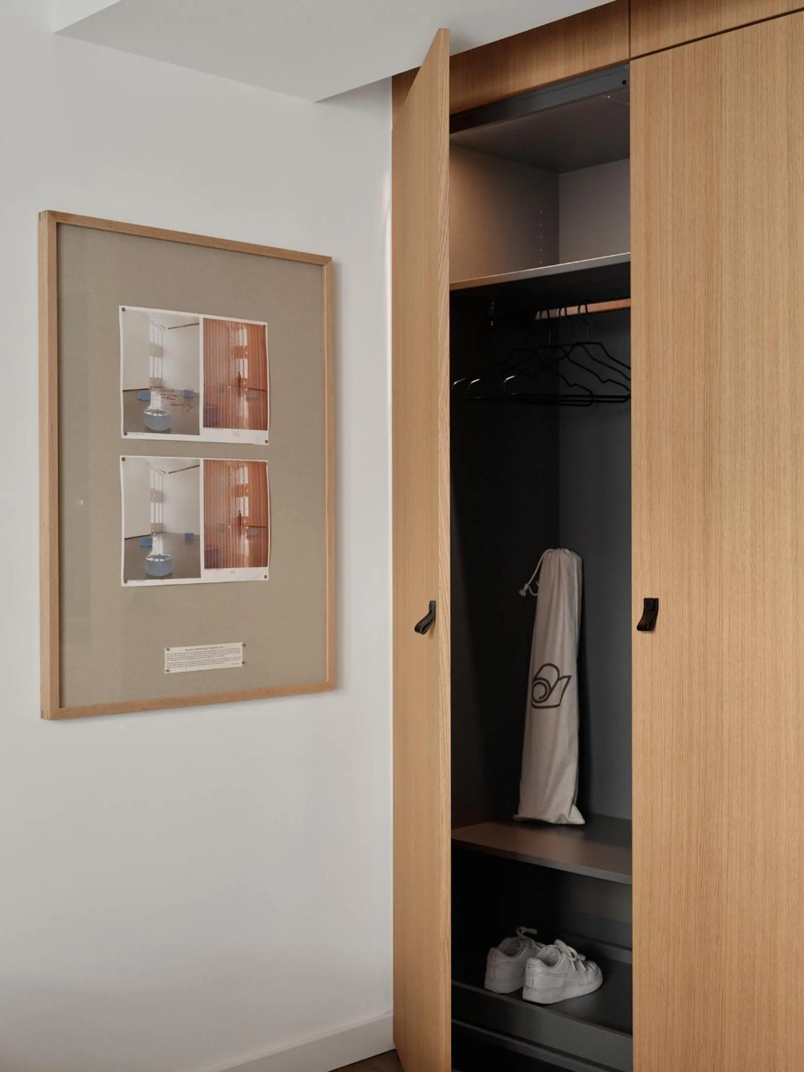 wardrobe in Bob W Münchner Freiheit