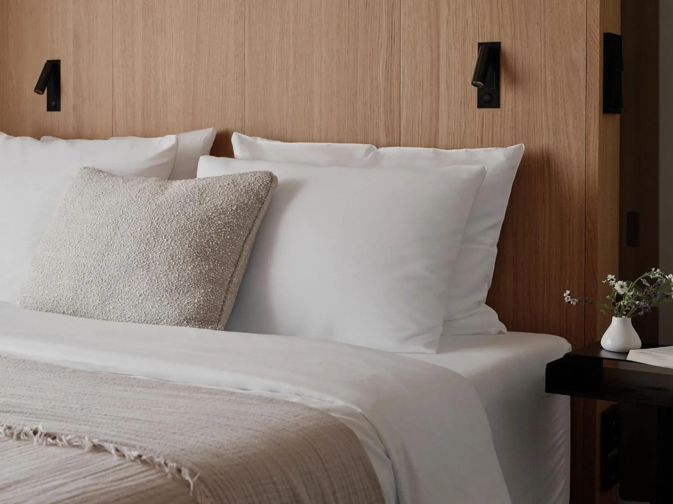 Bed in Bob W Münchner Freiheit Bed in Bob W Münchner Freiheit