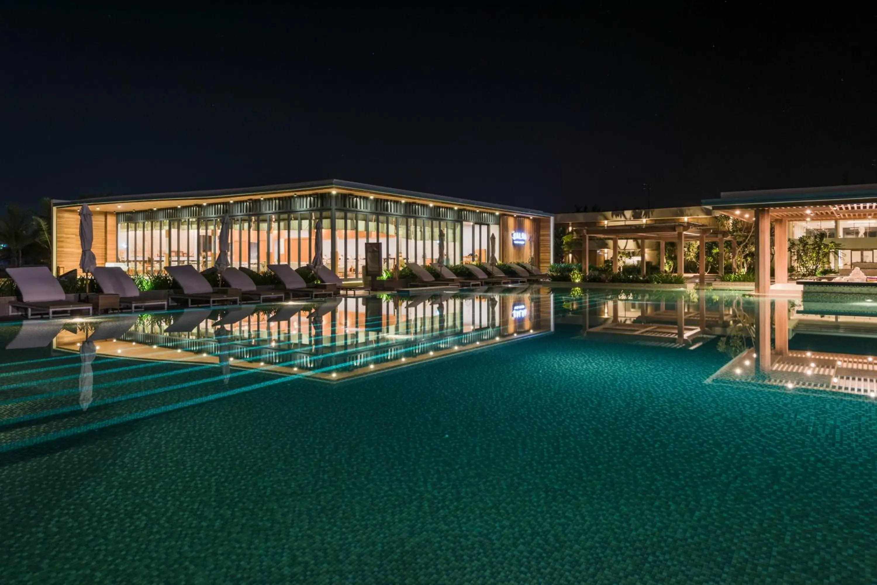 Swimming pool in FLC Grand Hotel Quy Nhon Swimming pool in FLC Grand Hotel Quy Nhon