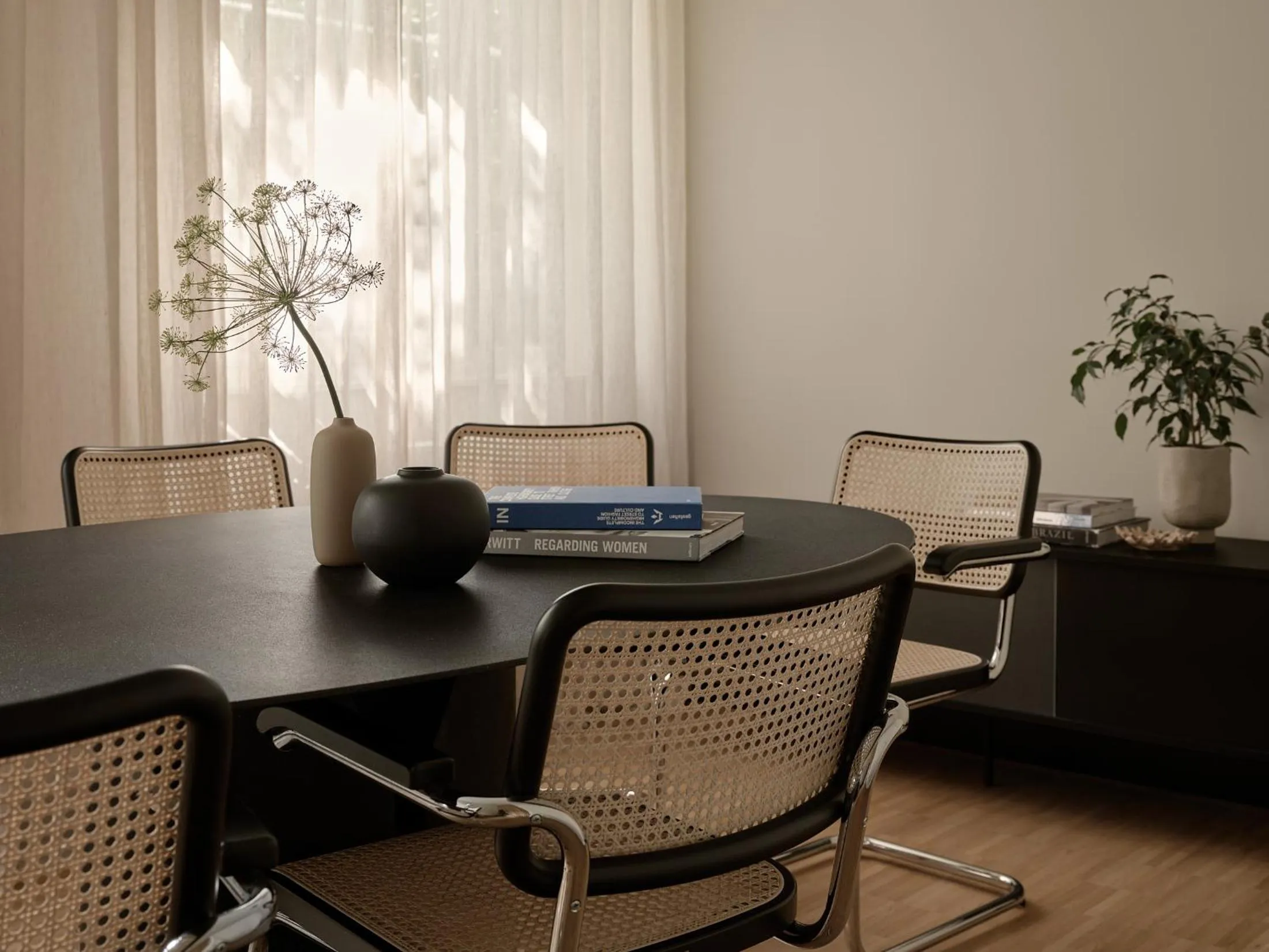 Communal lounge/ TV room in Bob W Munich Schwabing