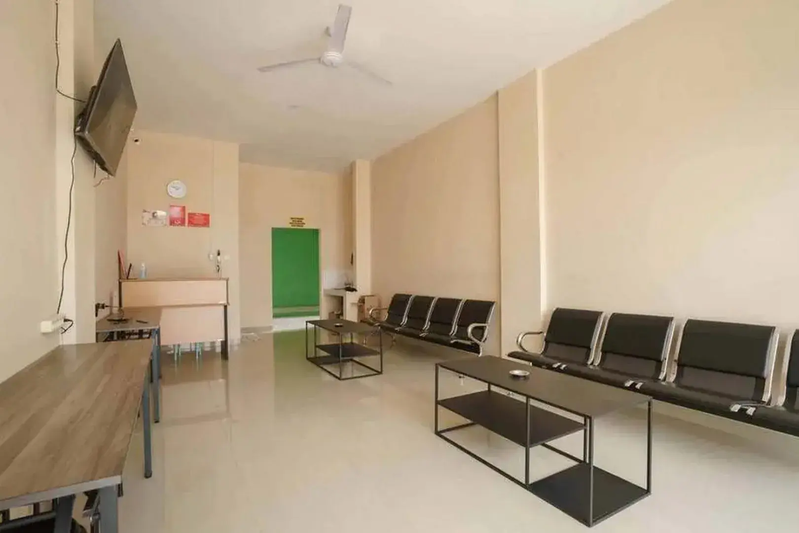 Lobby or reception in RedDoorz near UBL Lampung 2 Lobby or reception in RedDoorz near UBL Lampung 2