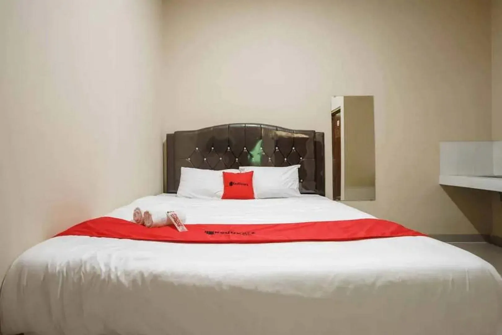 Bed in RedDoorz near UBL Lampung 2