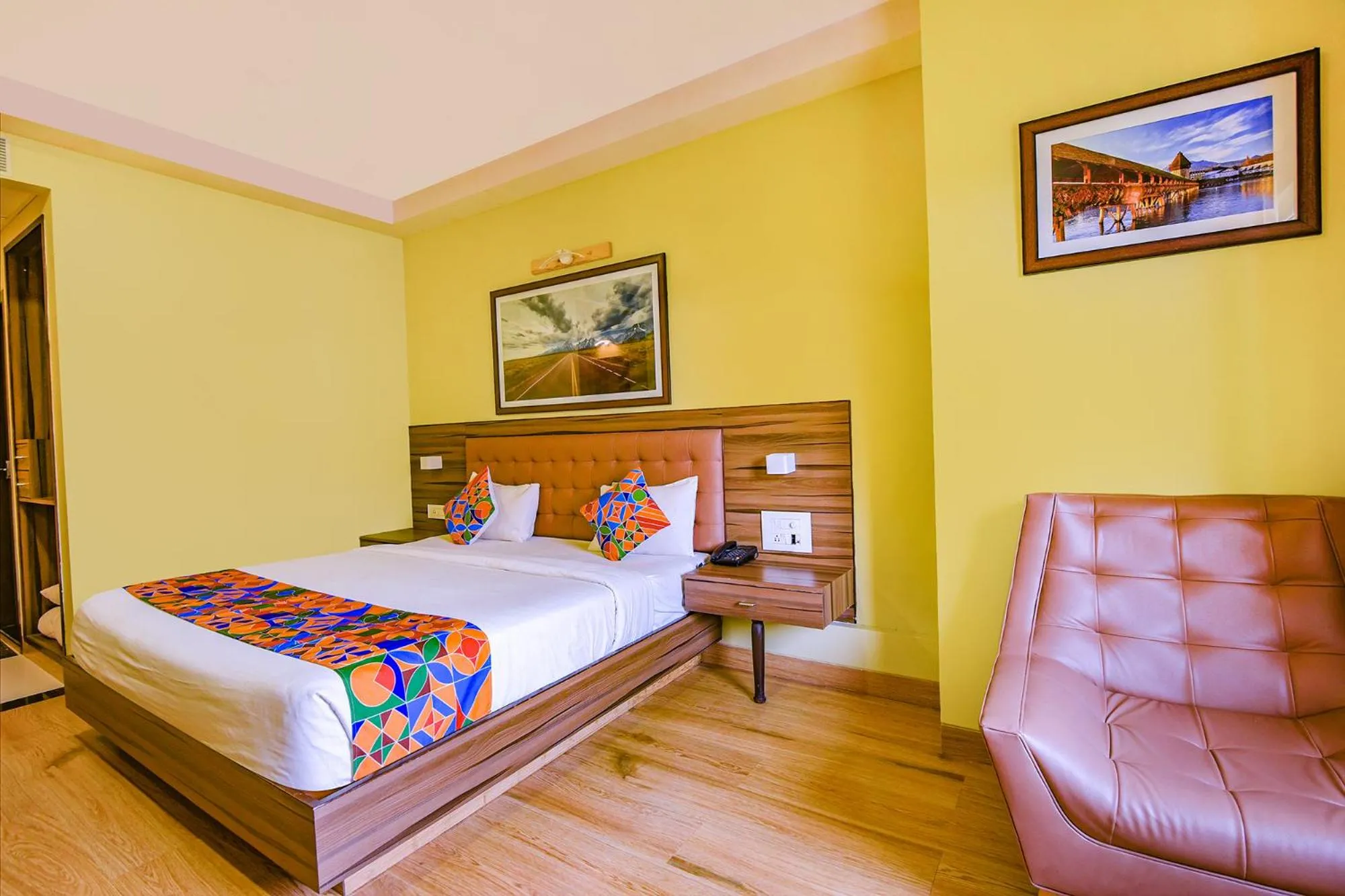 Bed in Via Phoenix Resorts - Nr M Chinnaswamy Stadium