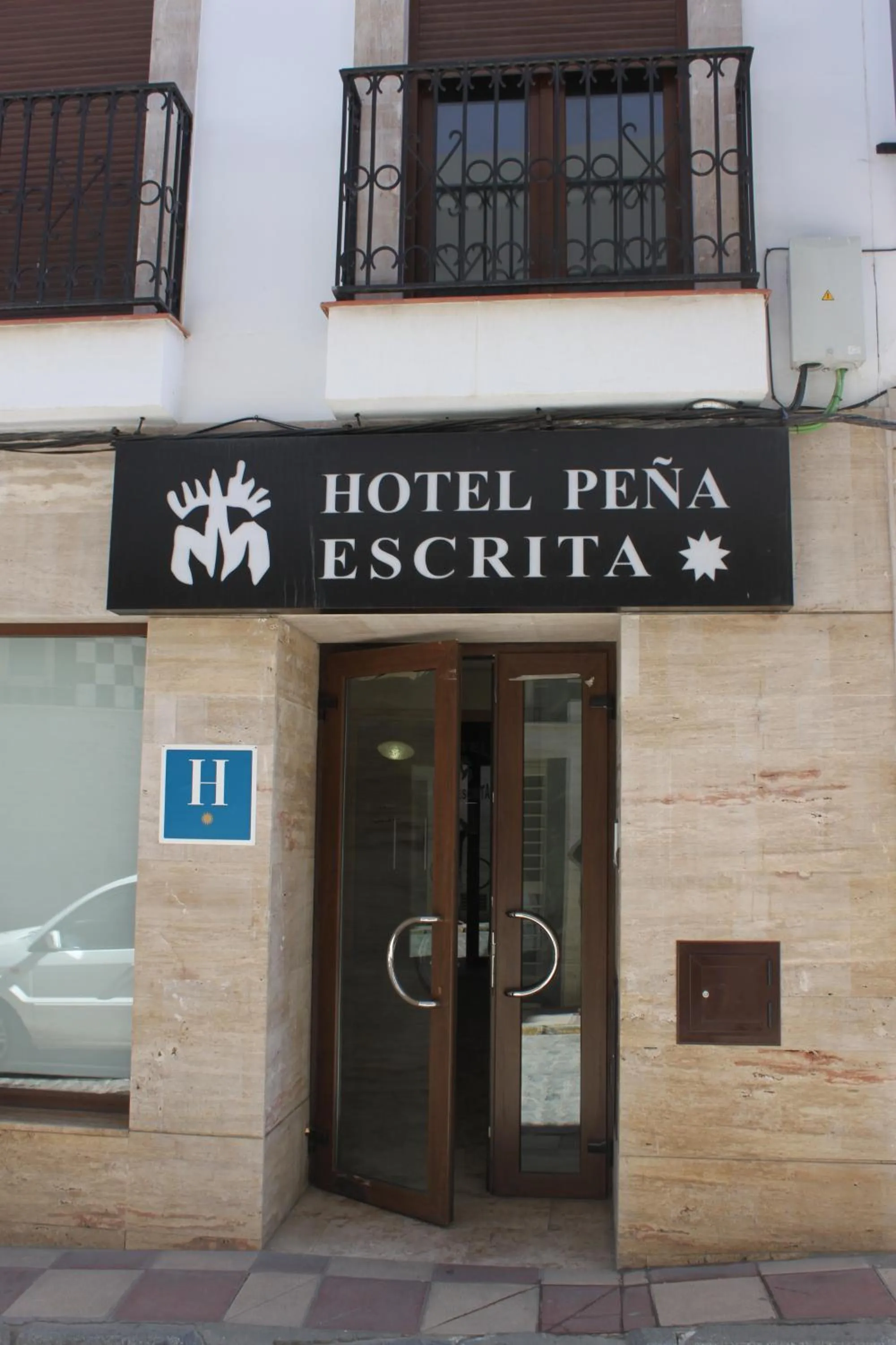 Facade/entrance in Hotel Peña Escrita