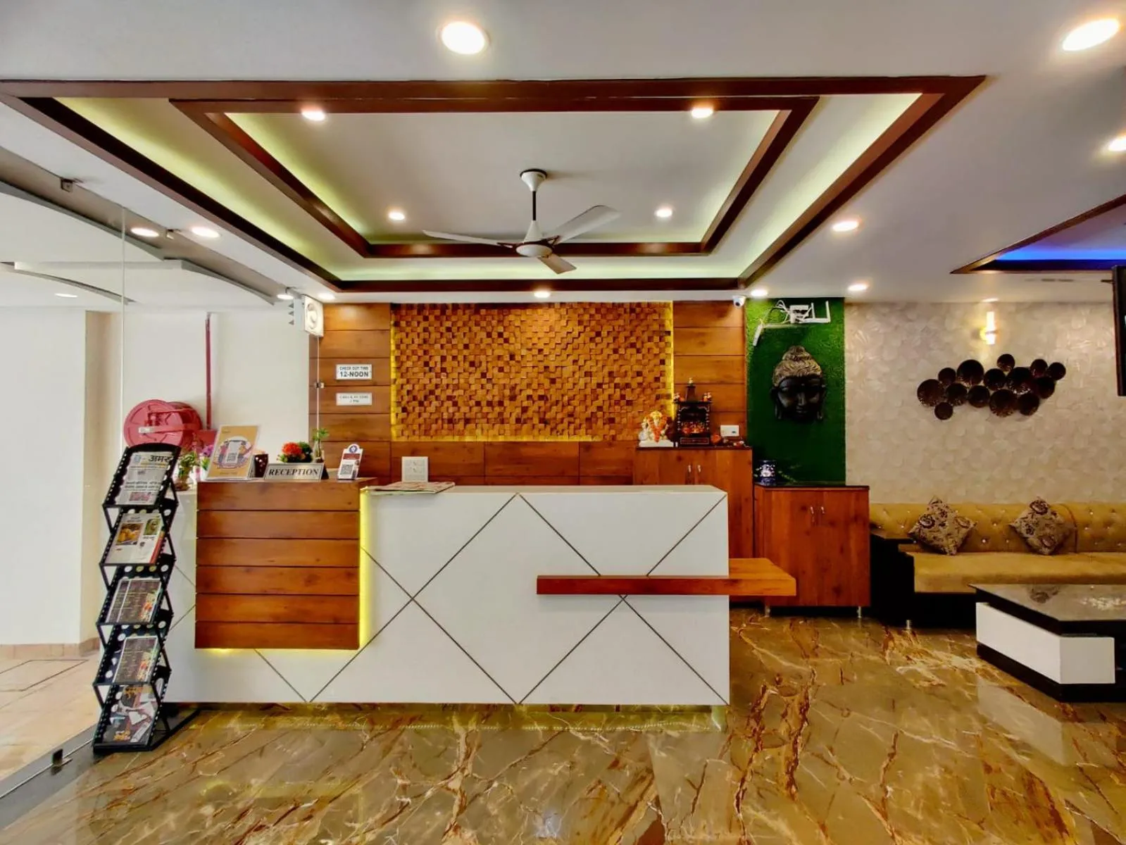 Lobby or reception in Hotel Divine Residency