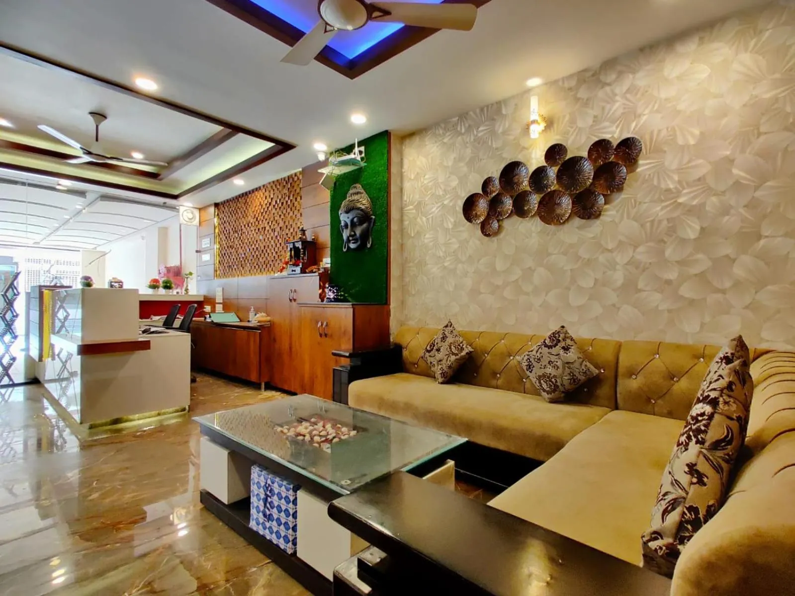 Lobby or reception in Hotel Divine Residency