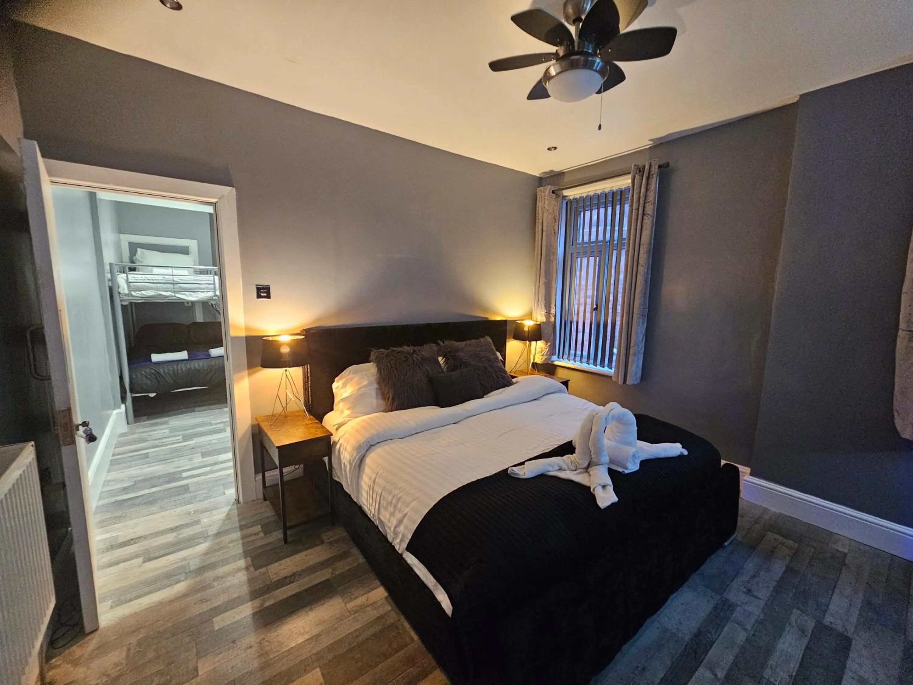 Bed in Tamarind Cove & Barrons Hotel