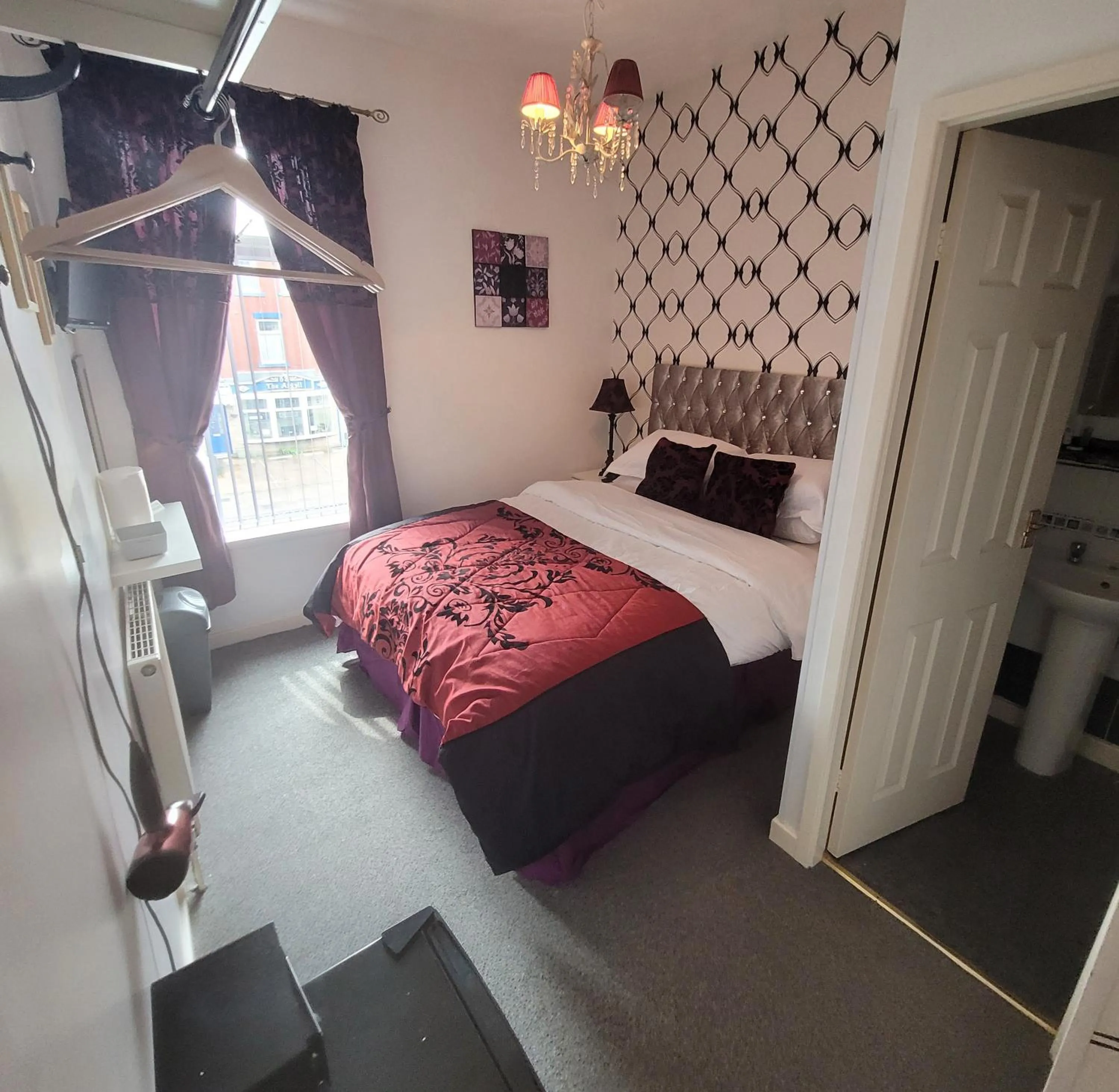 Bed in Tamarind Cove & Barrons Hotel