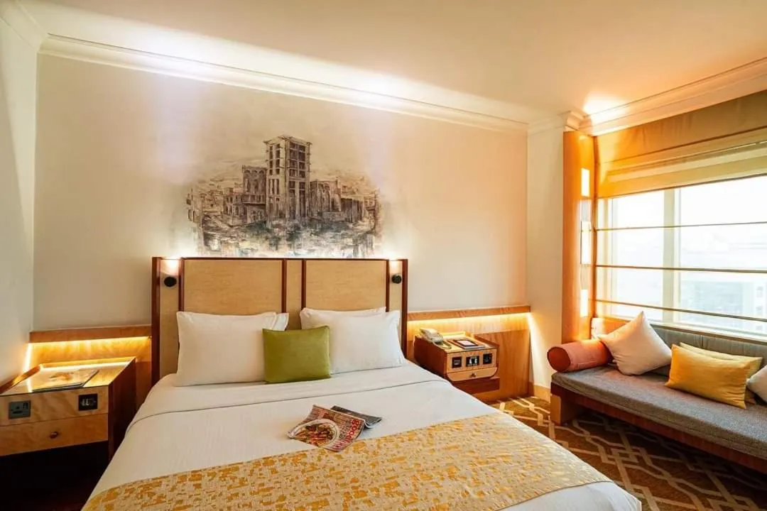 Property building, Bed in Marco Polo Hotel