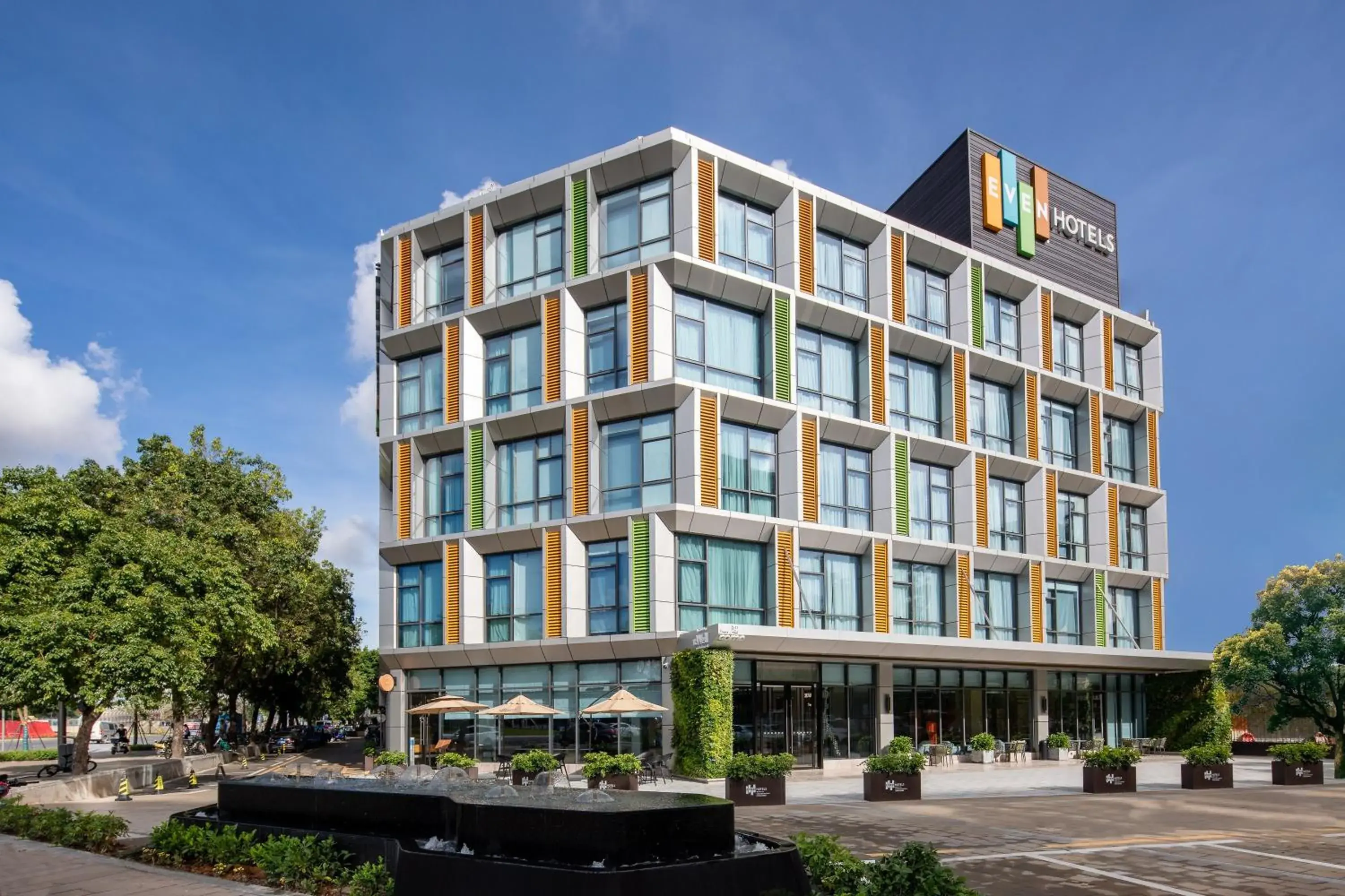 Property building in EVEN Hotel Shenzhen Nanshan by IHG Property building in EVEN Hotel Shenzhen Nanshan by IHG