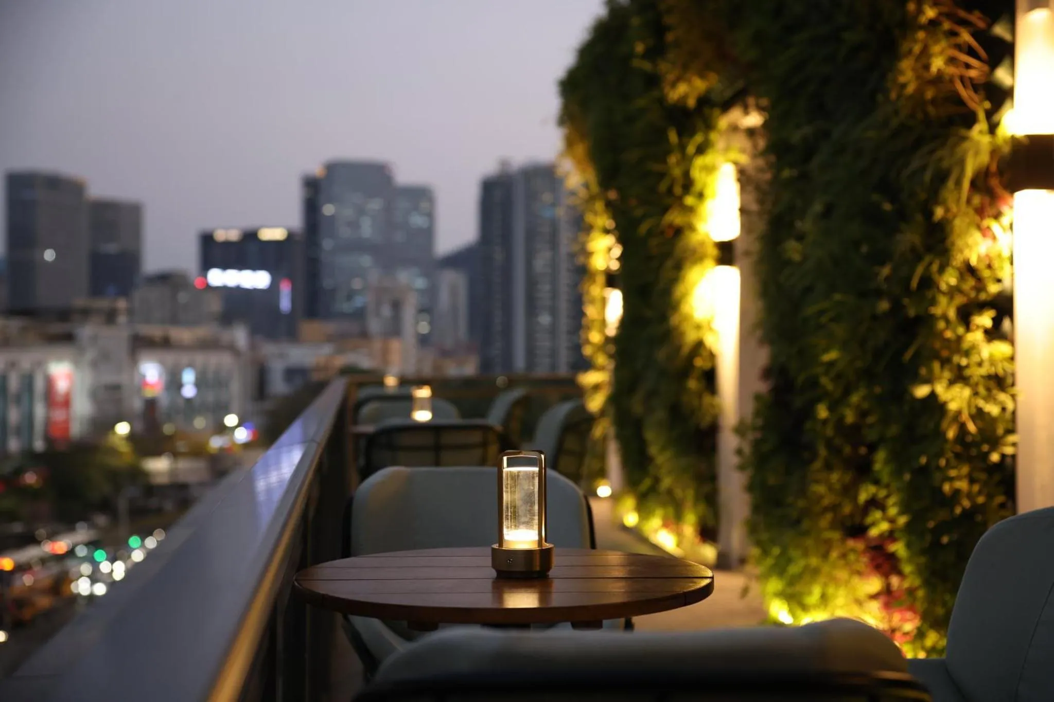 Lounge or bar in EVEN Hotel Shenzhen Nanshan by IHG