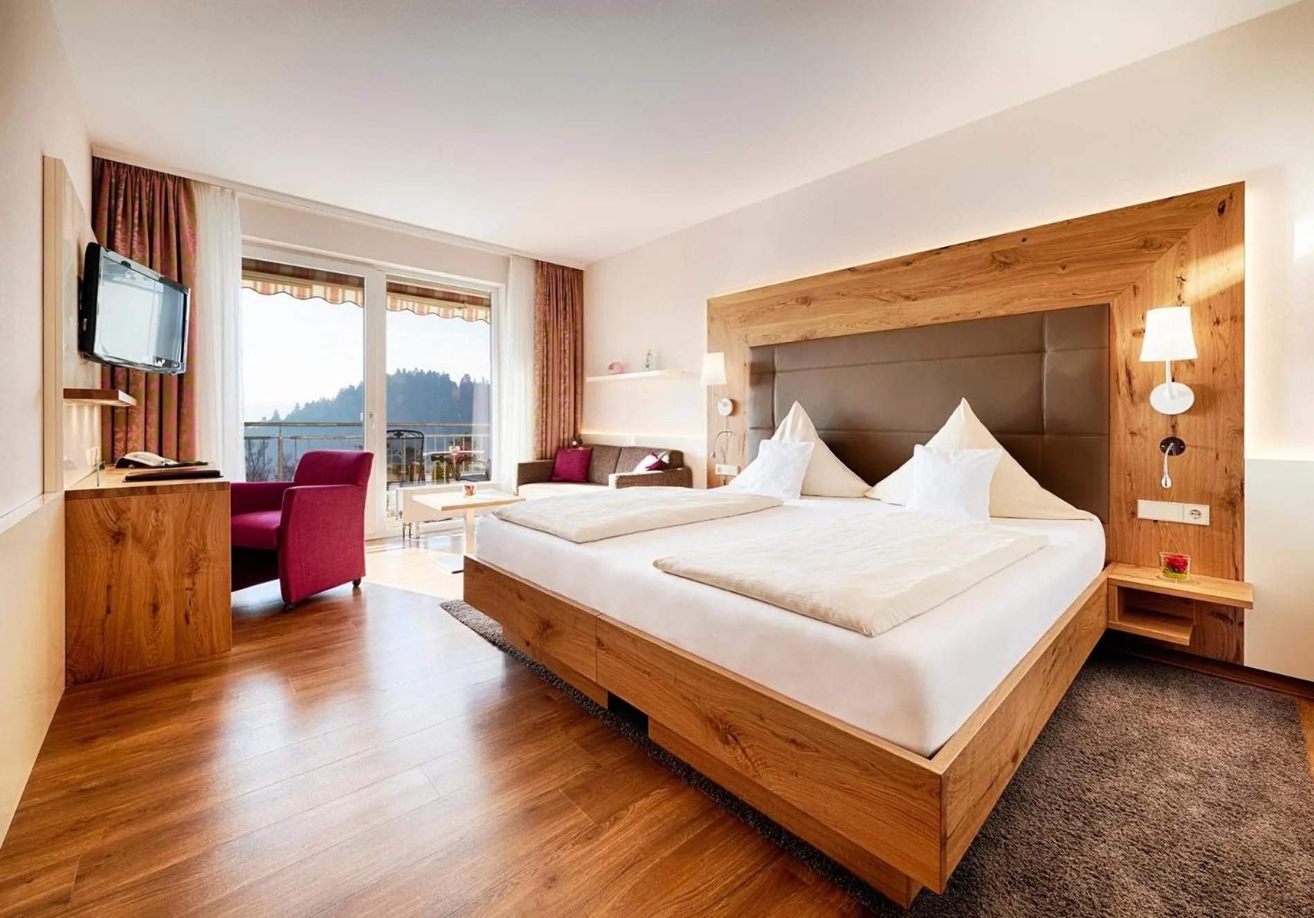 Photo of the whole room, Bed in Hotel Kronelamm im Schwarzwald