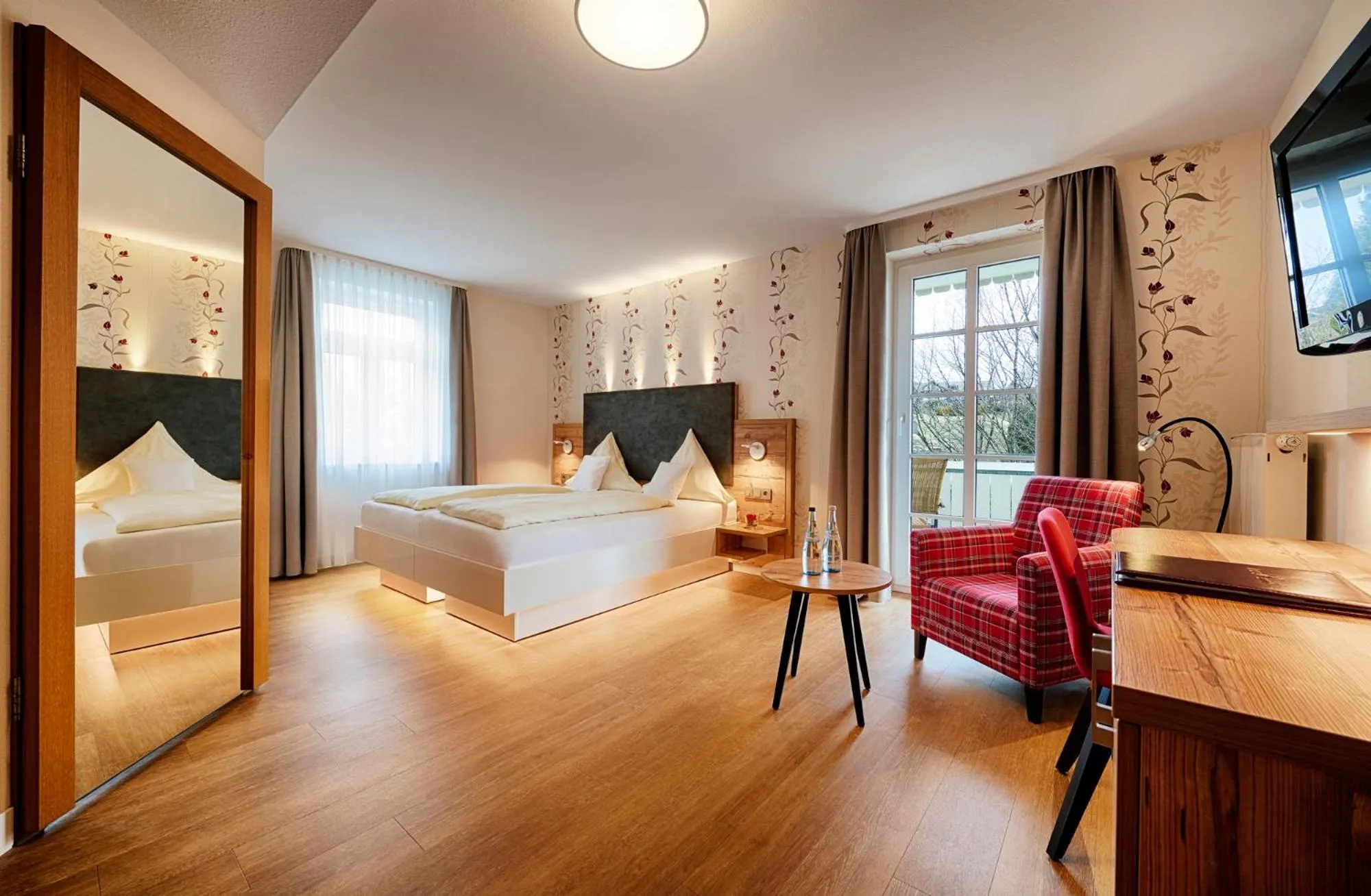 Photo of the whole room, Bed in Hotel Kronelamm im Schwarzwald