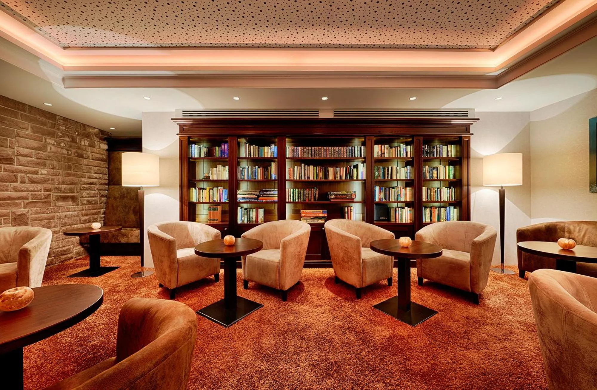 Library in Hotel Kronelamm im Schwarzwald