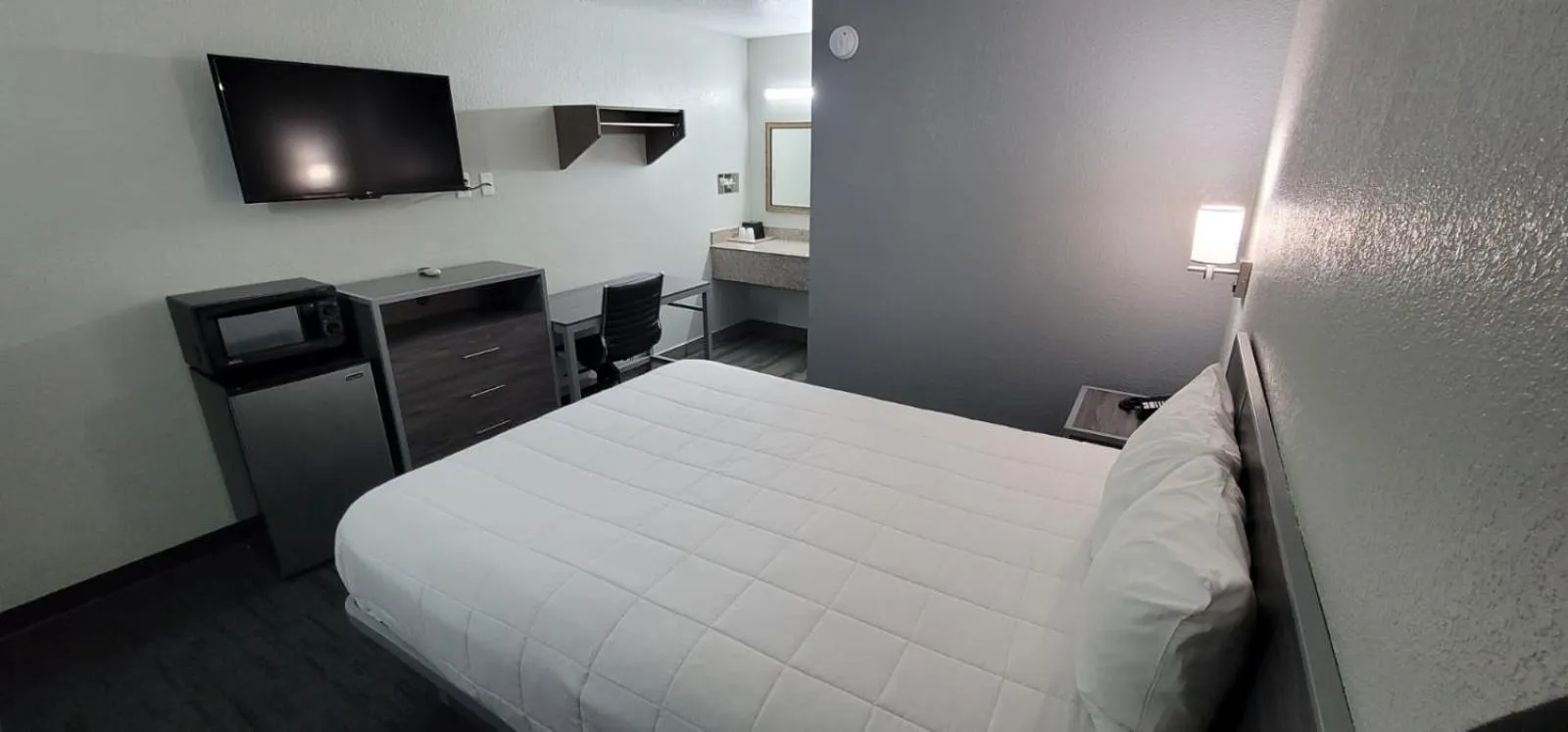 Bed in Green Country Inn