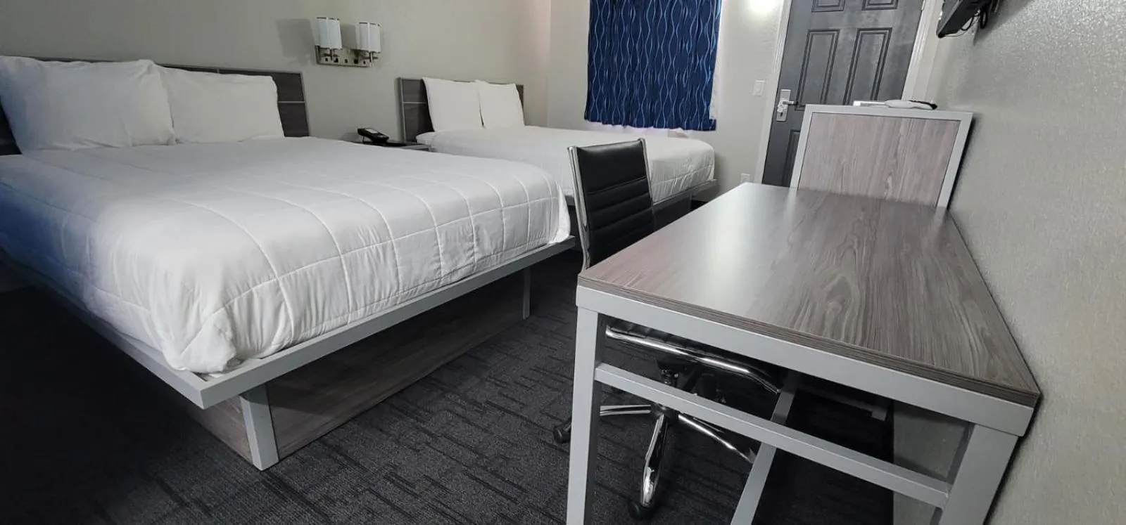 Bed in Green Country Inn