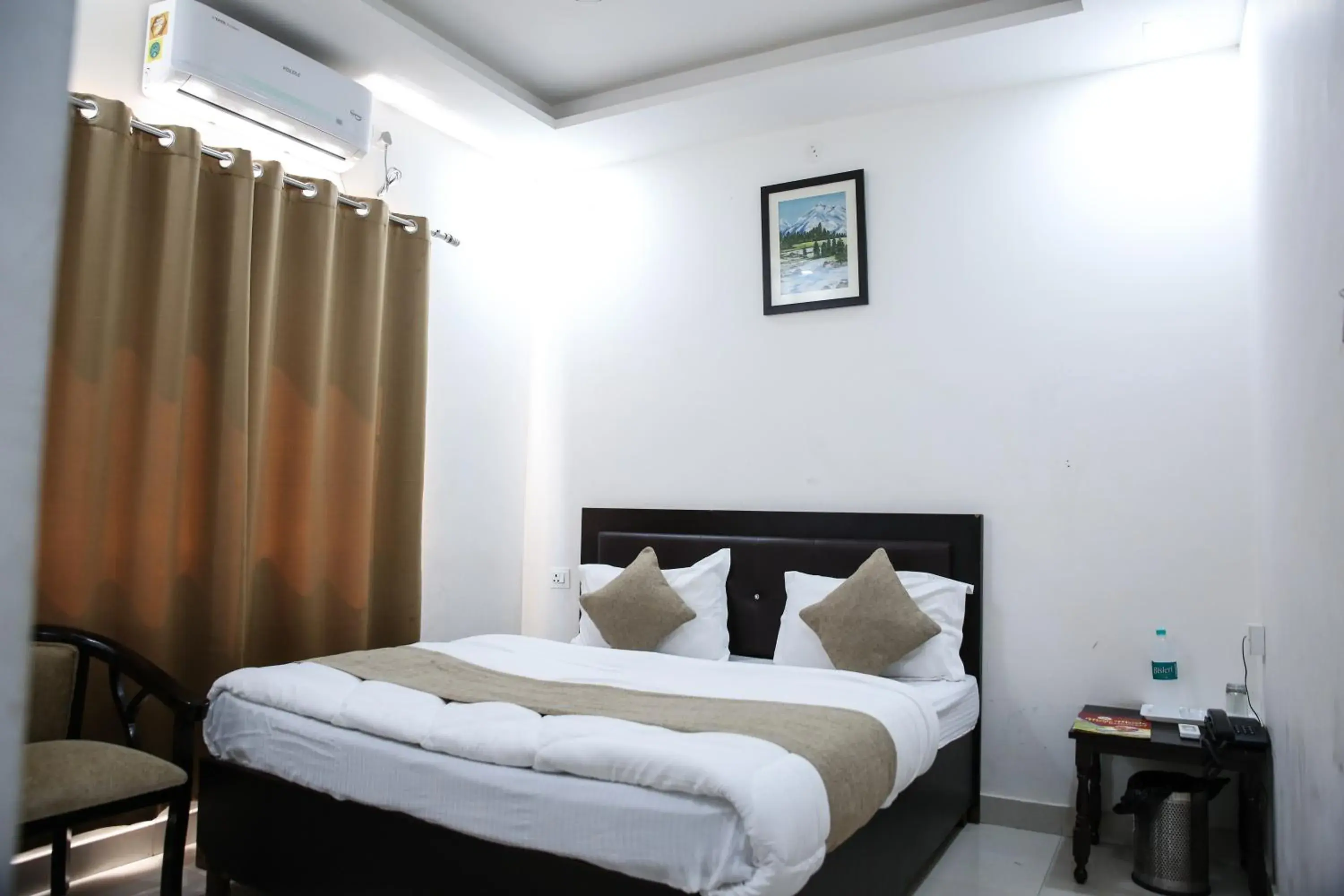 Bedroom, Bed in HOTEL SATYA Bedroom, Bed in HOTEL SATYA